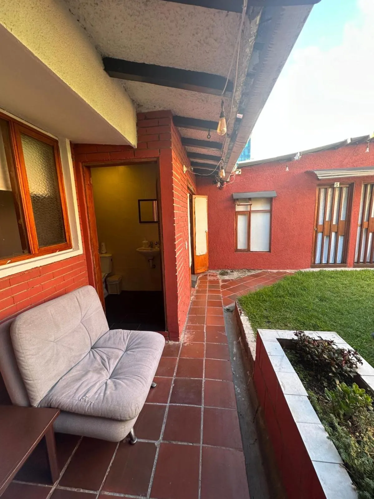 acogedor Hostal usaquen la parada del tren