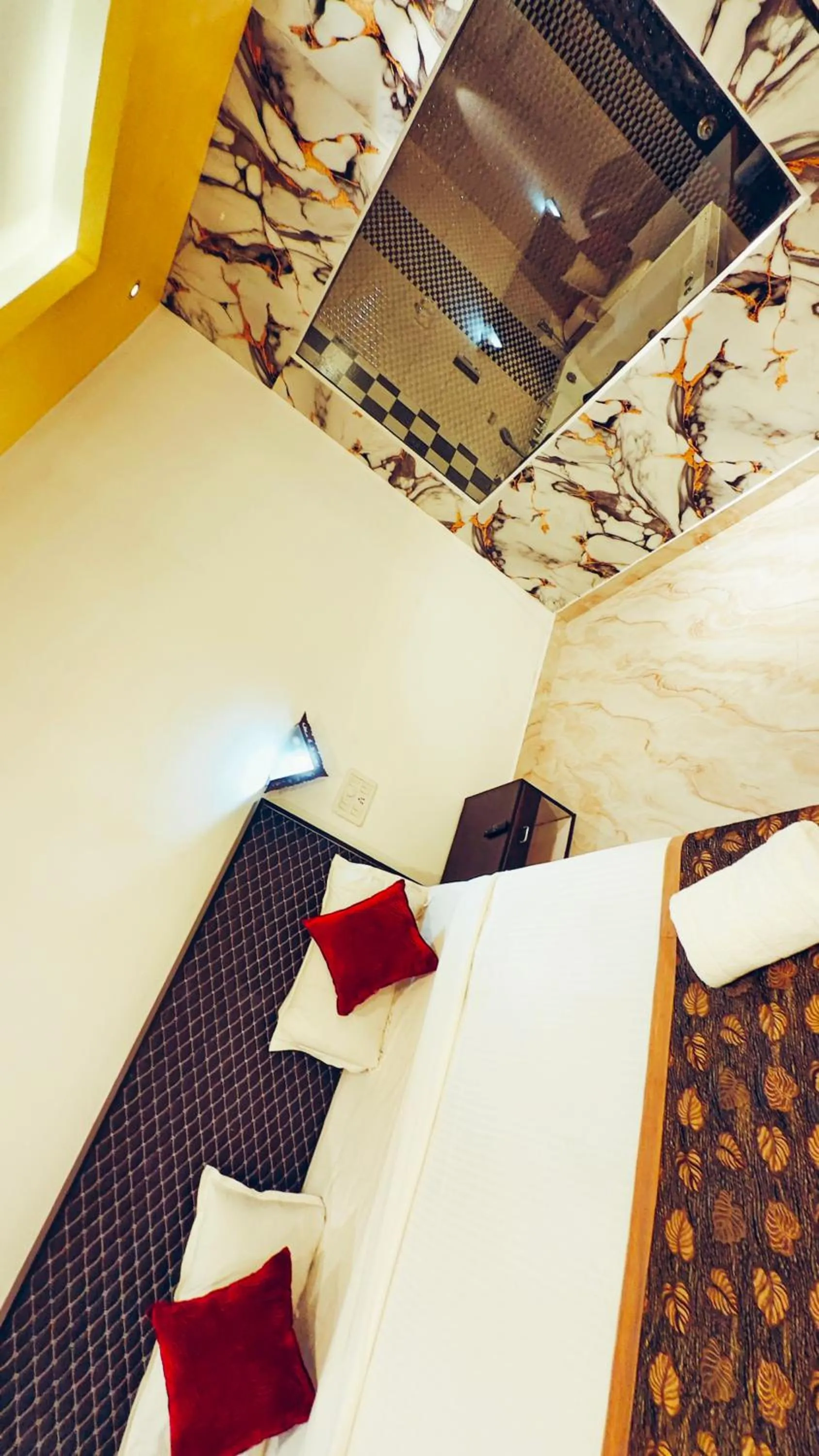 Bed in Green Trees Munnar