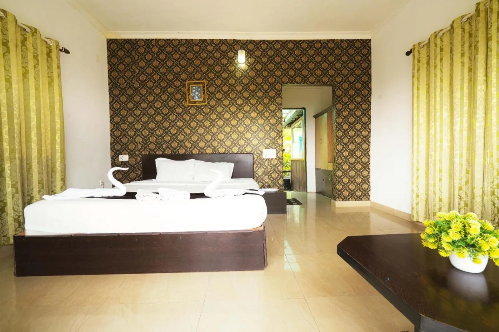 Bed in Green Trees Munnar