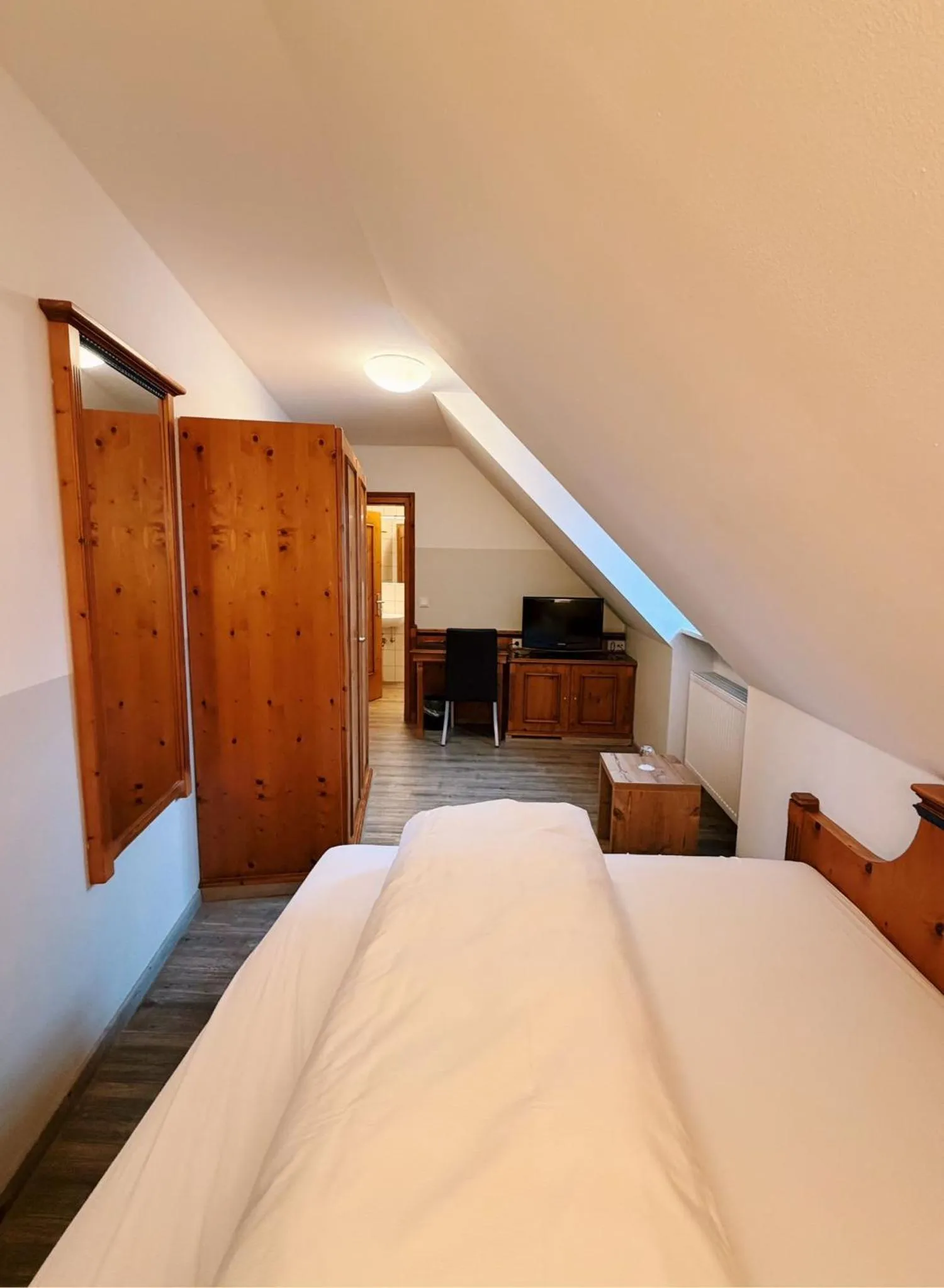 Bed in Posthotel Walhalla Regensburg Ost