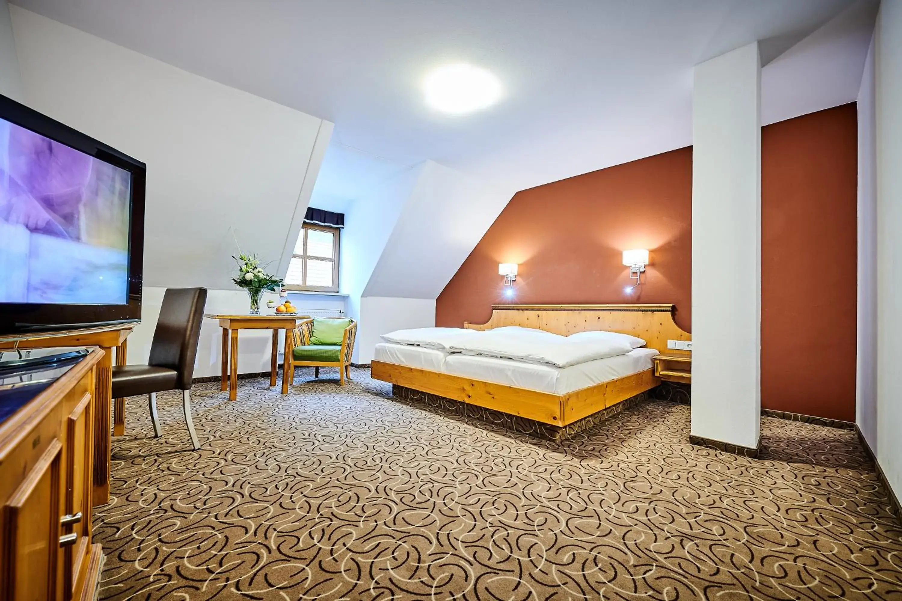 Classic Double Room in Posthotel Walhalla Regensburg Ost Classic Double Room in Posthotel Walhalla Regensburg Ost