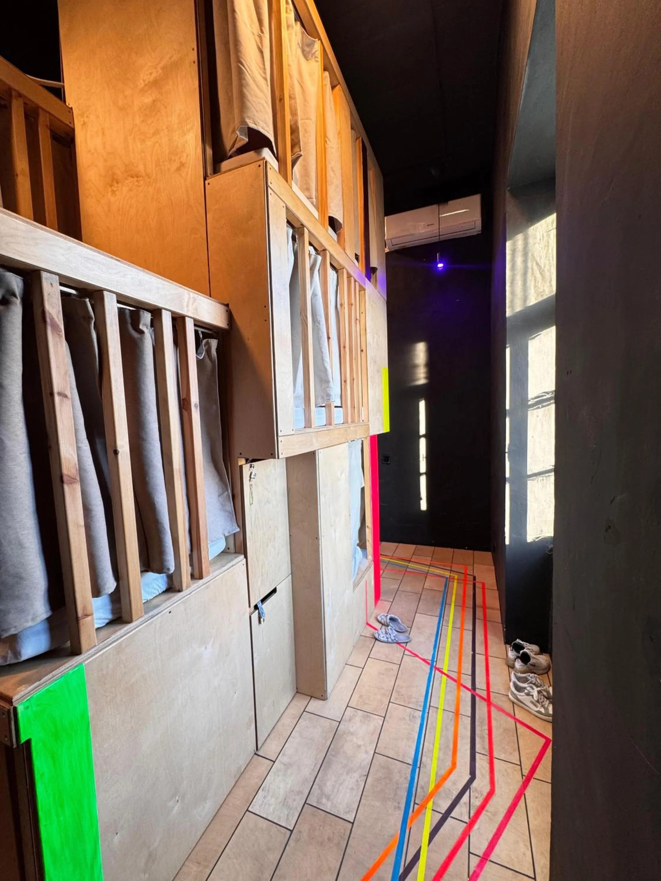 Single Bed in Mixed Dormitory Room in Bee Hostel