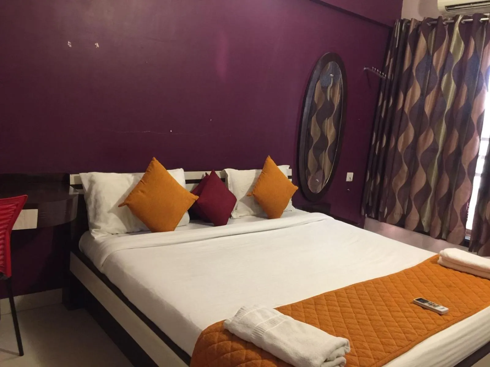 Bed in Igatpuri Hills Retreat