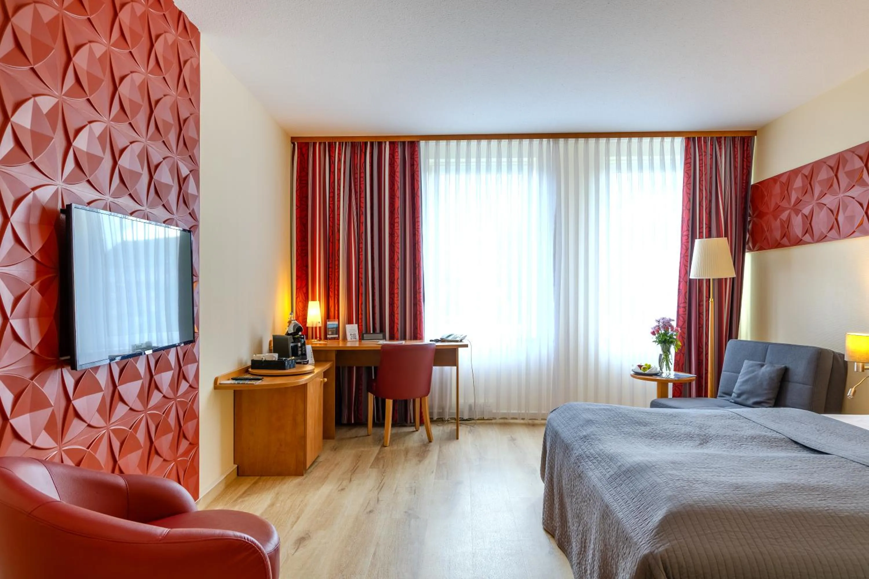 Photo of the whole room, Bed in Hotel Mercator Itzehoe-Klosterforst