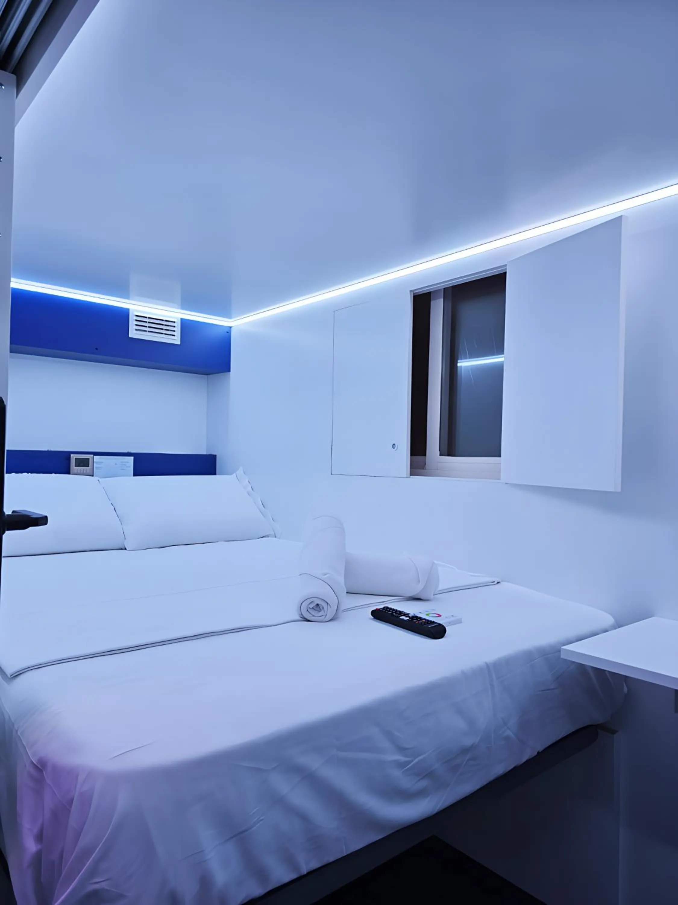 Bed in Modular Rooms