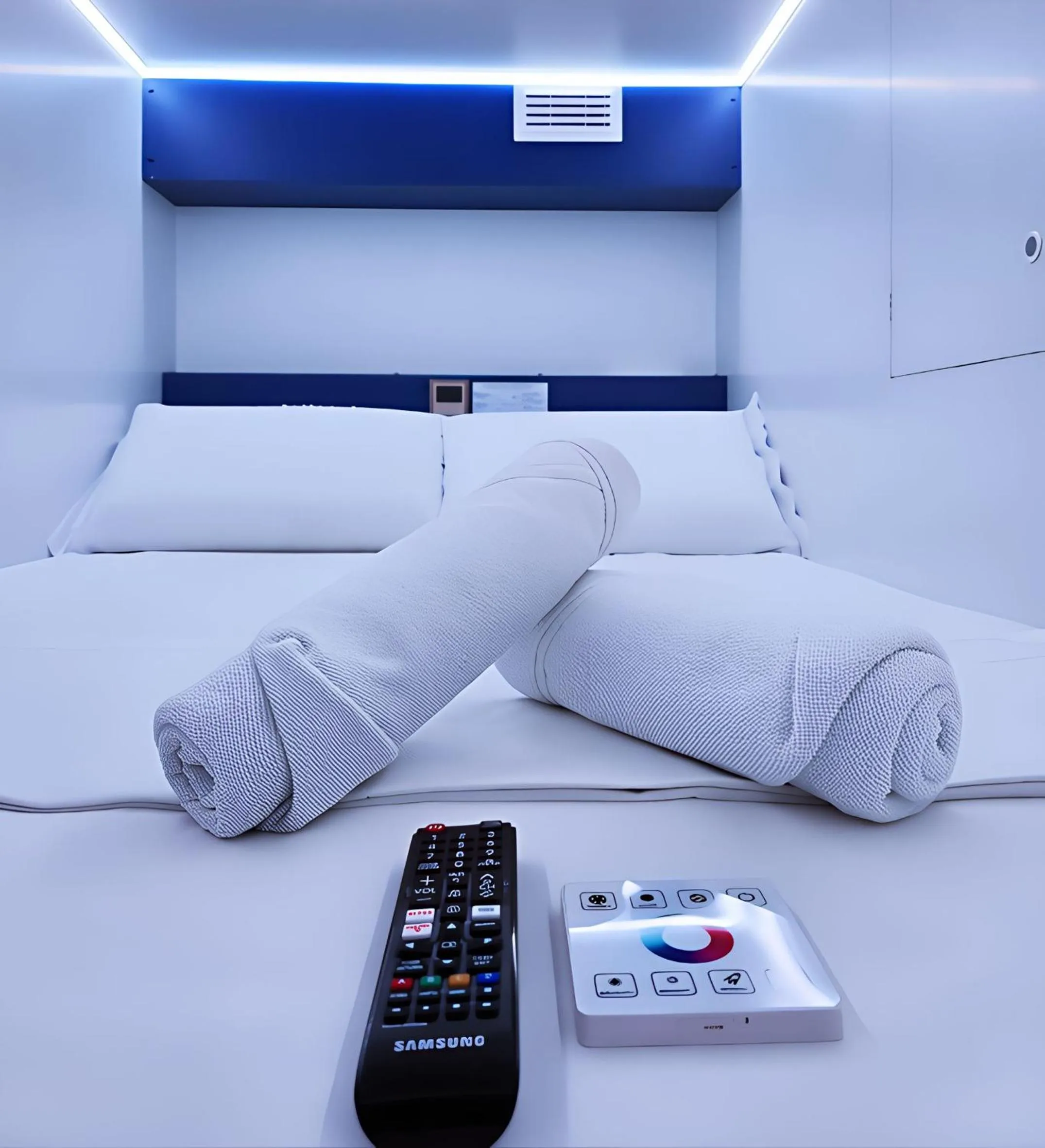 Bed in Modular Rooms