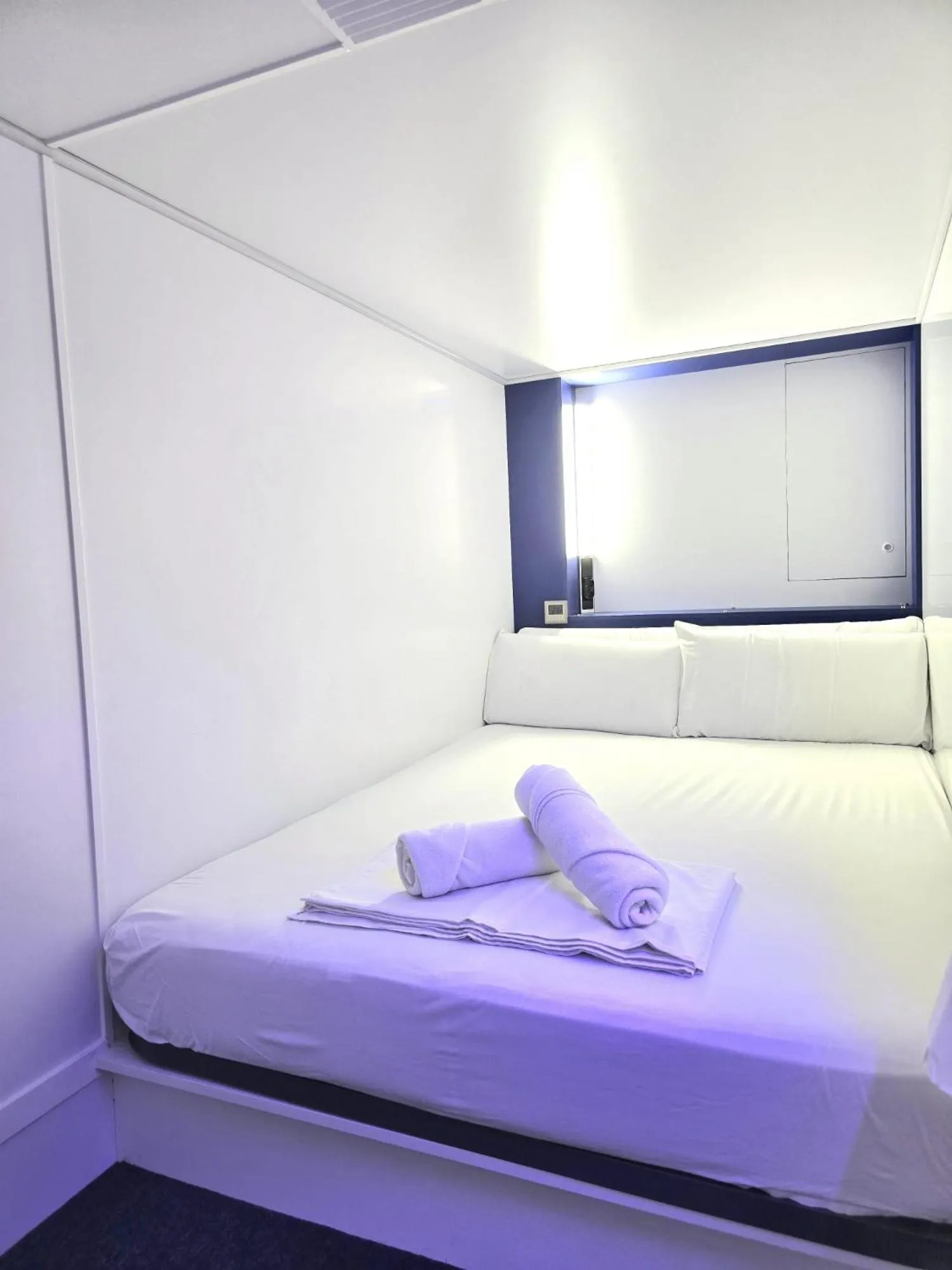 Bed in Modular Rooms