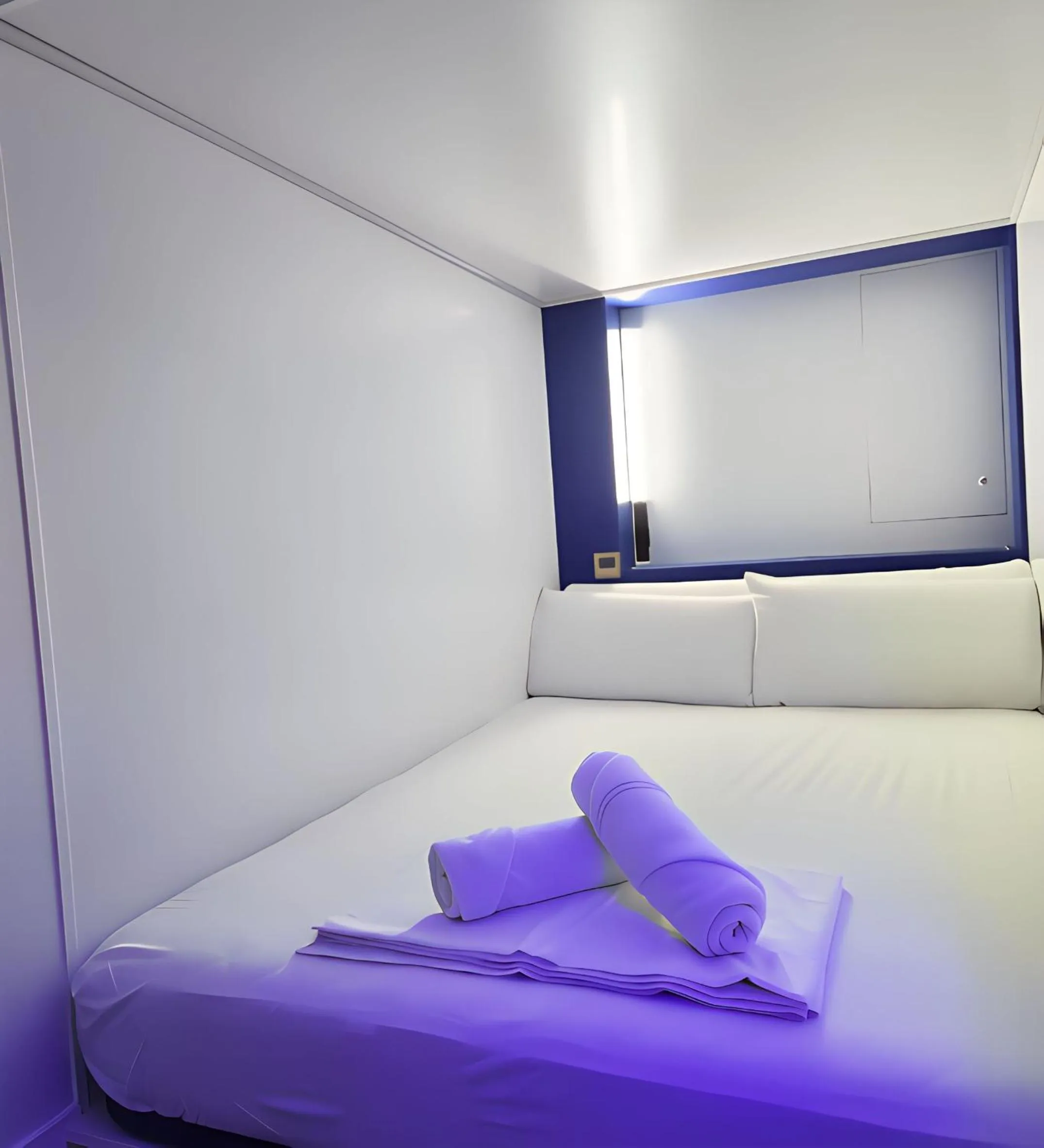 Bed in Modular Rooms