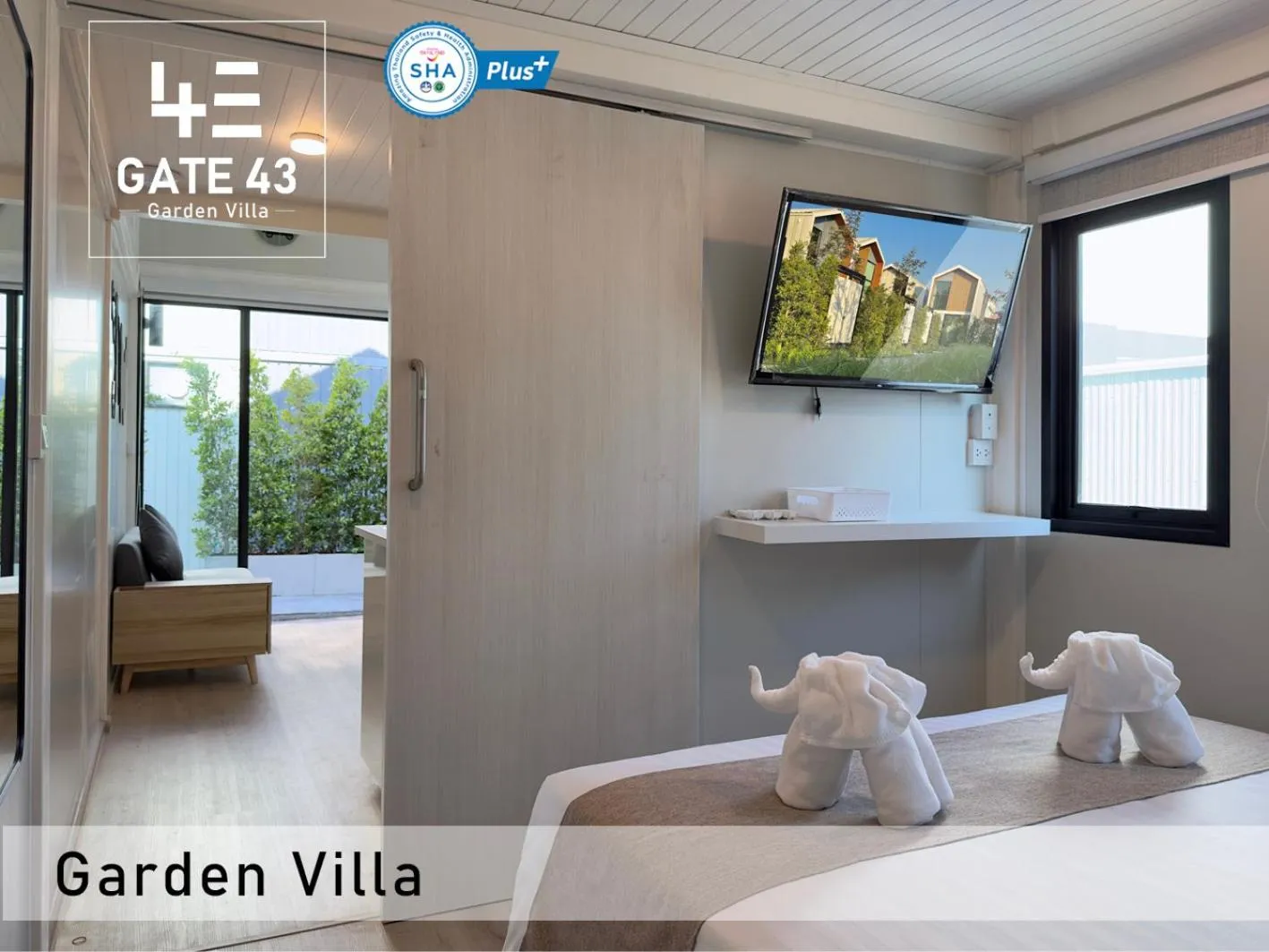 Bedroom, Bed in Gate43 Airport Hotel