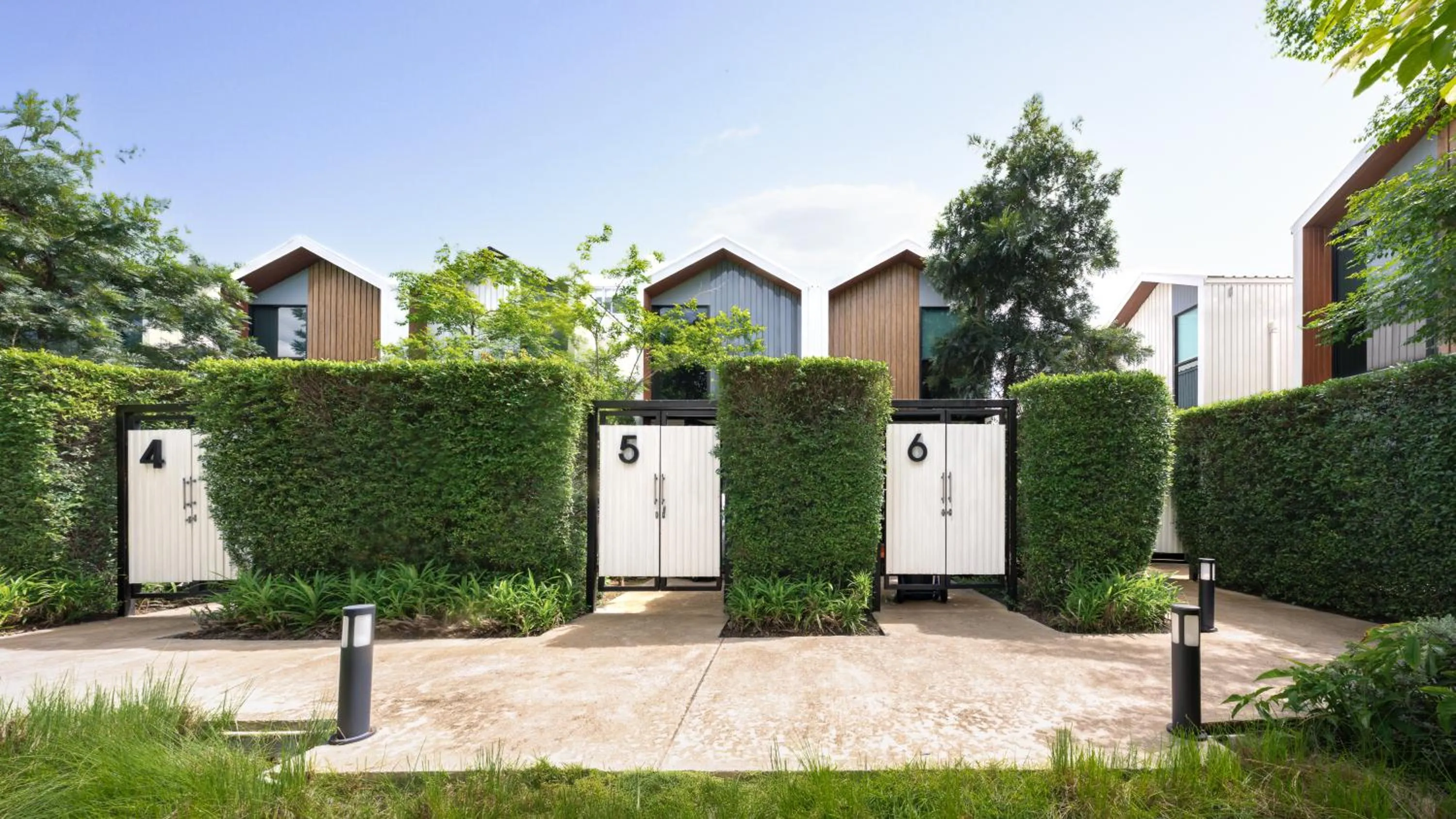 Garden view in Gate43 Airport Hotel