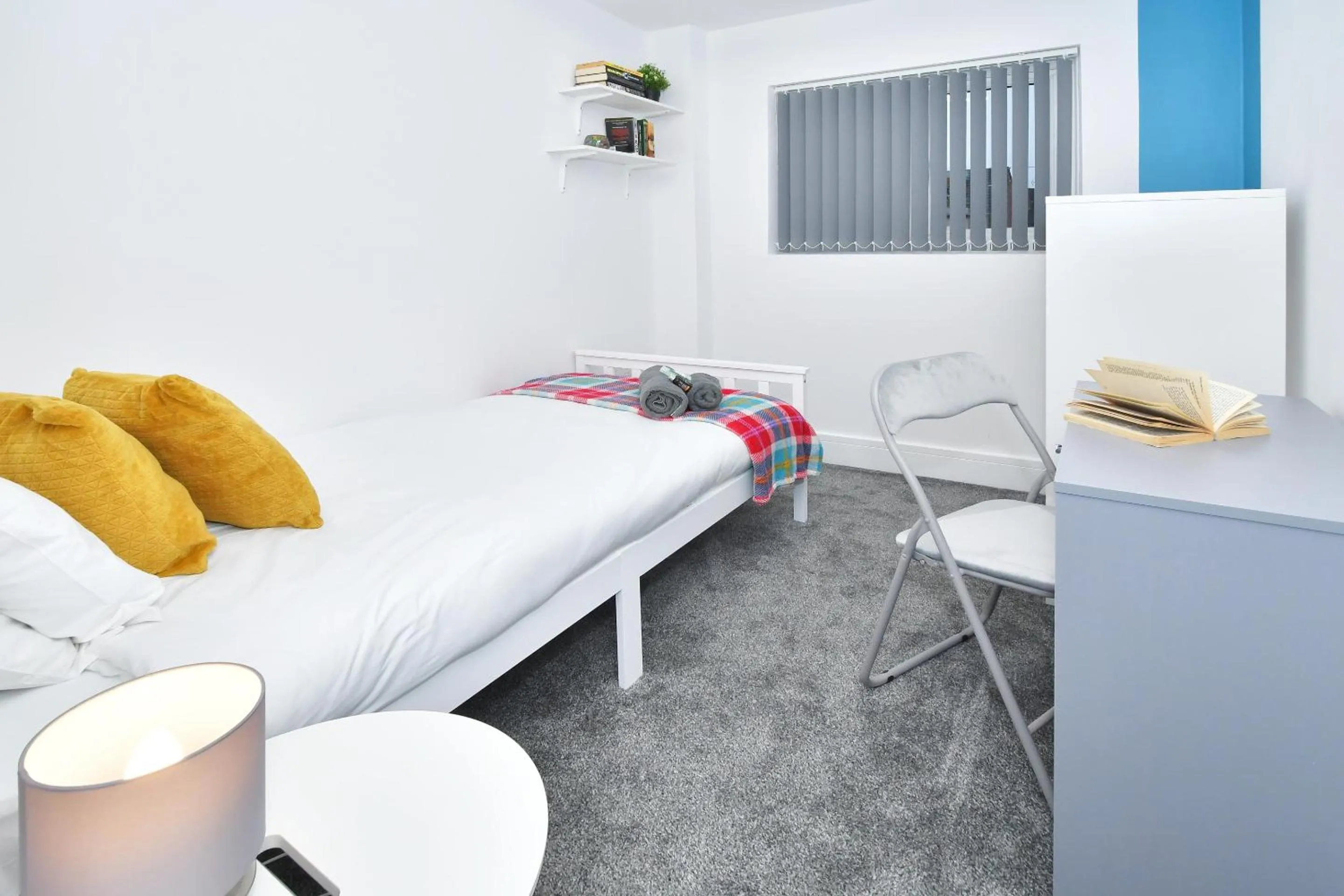 Bedroom, Bed in Townhouse @ 42 Minshull New Road Crewe