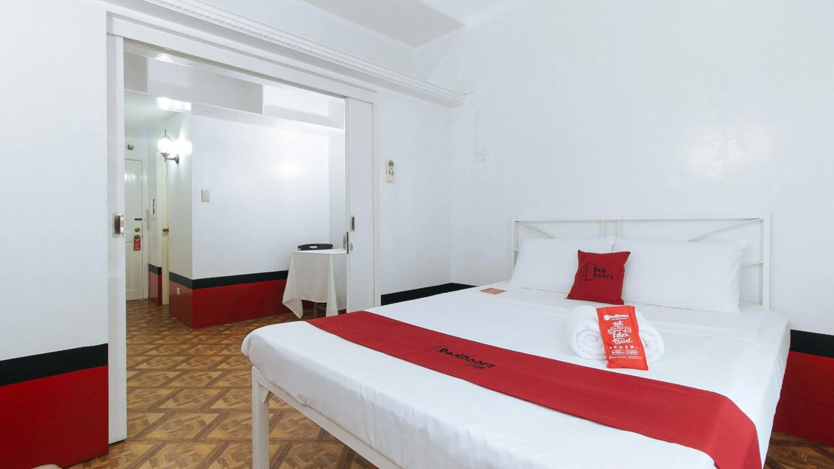 Photo of the whole room, Bed in RedDoorz at The Providence Tower