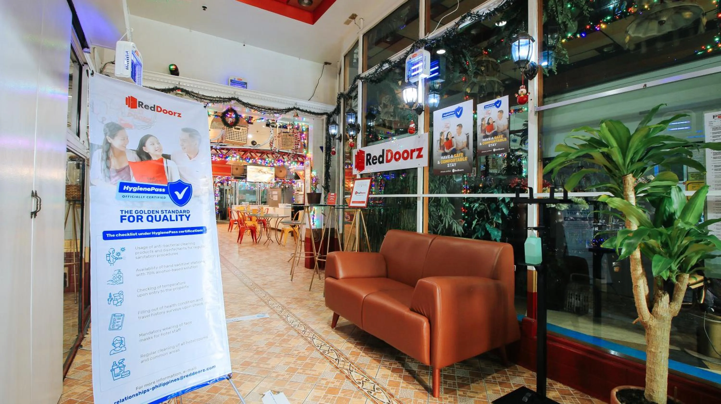 Lobby or reception in RedDoorz at The Providence Tower