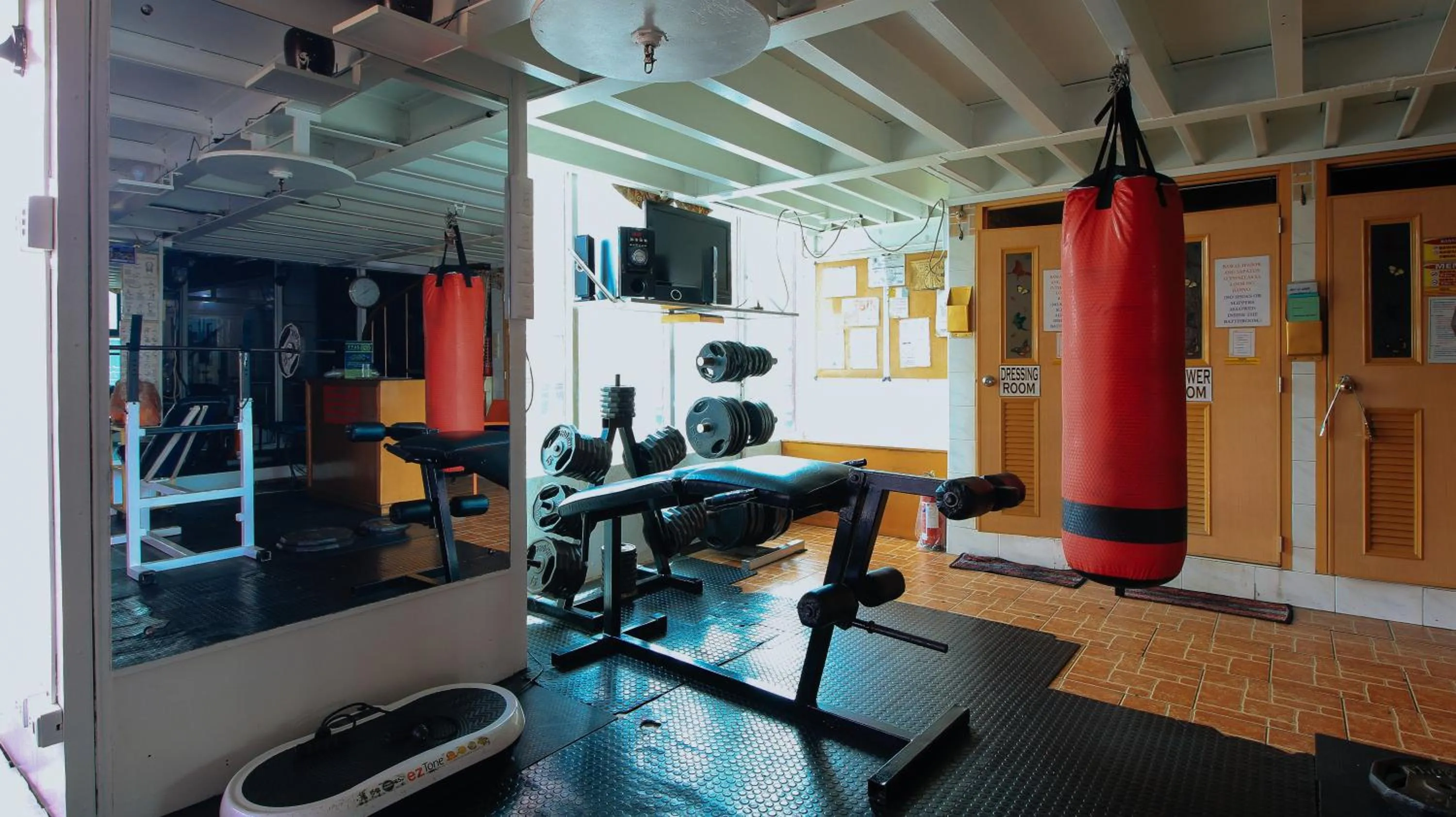 Fitness centre/facilities in RedDoorz at The Providence Tower