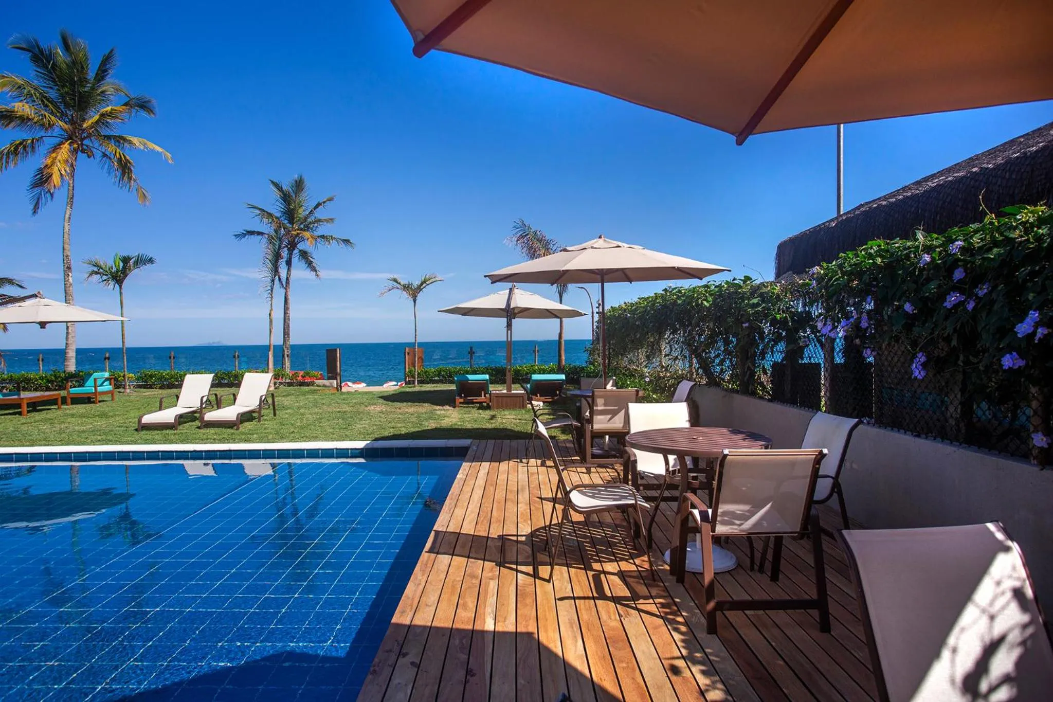 Pool view in Residencial Marina Del Sol