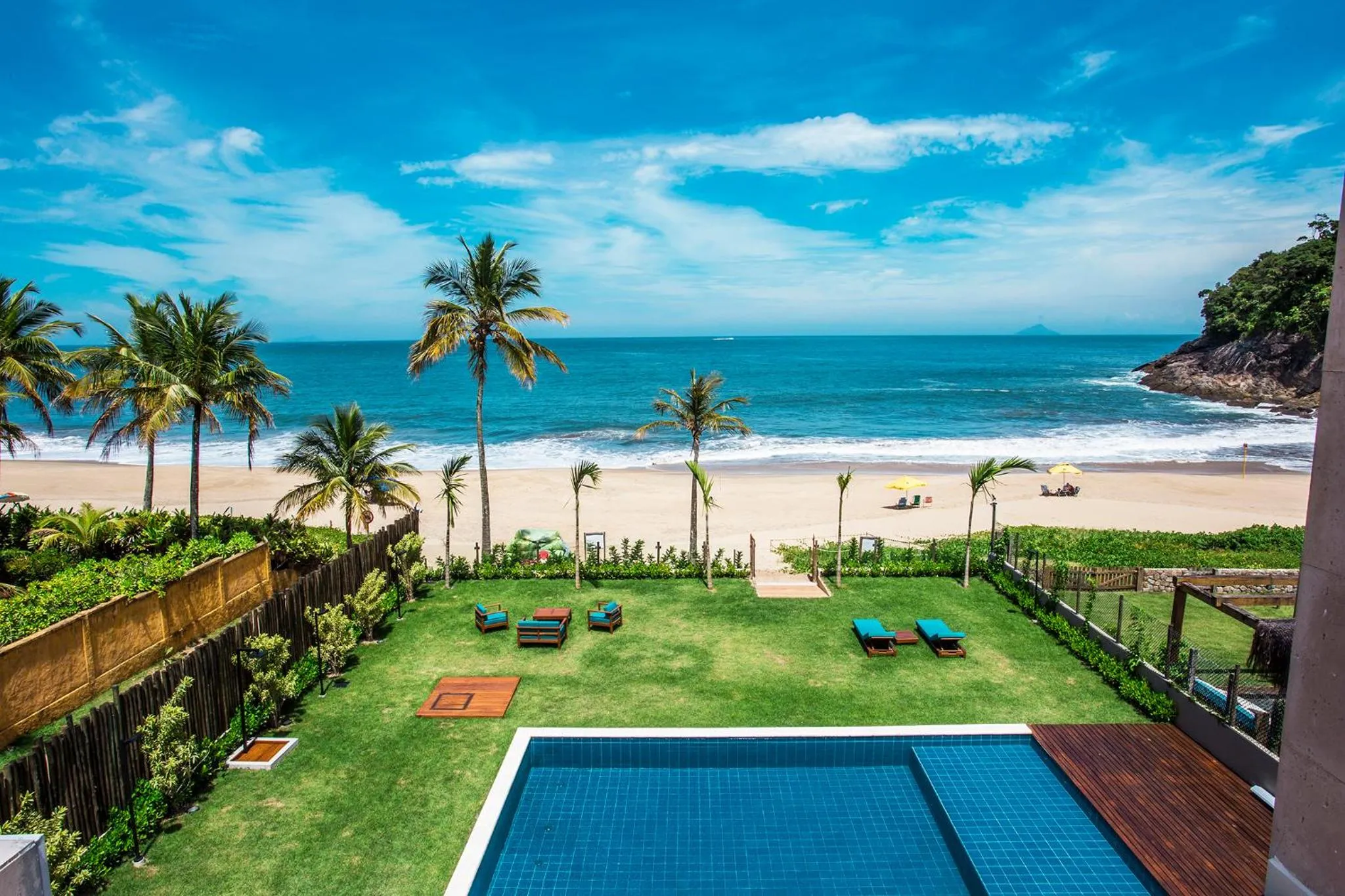 Pool view in Residencial Marina Del Sol