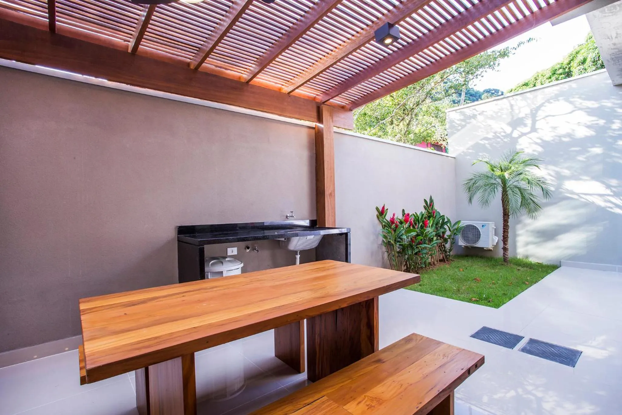 BBQ facilities in Residencial Marina Del Sol