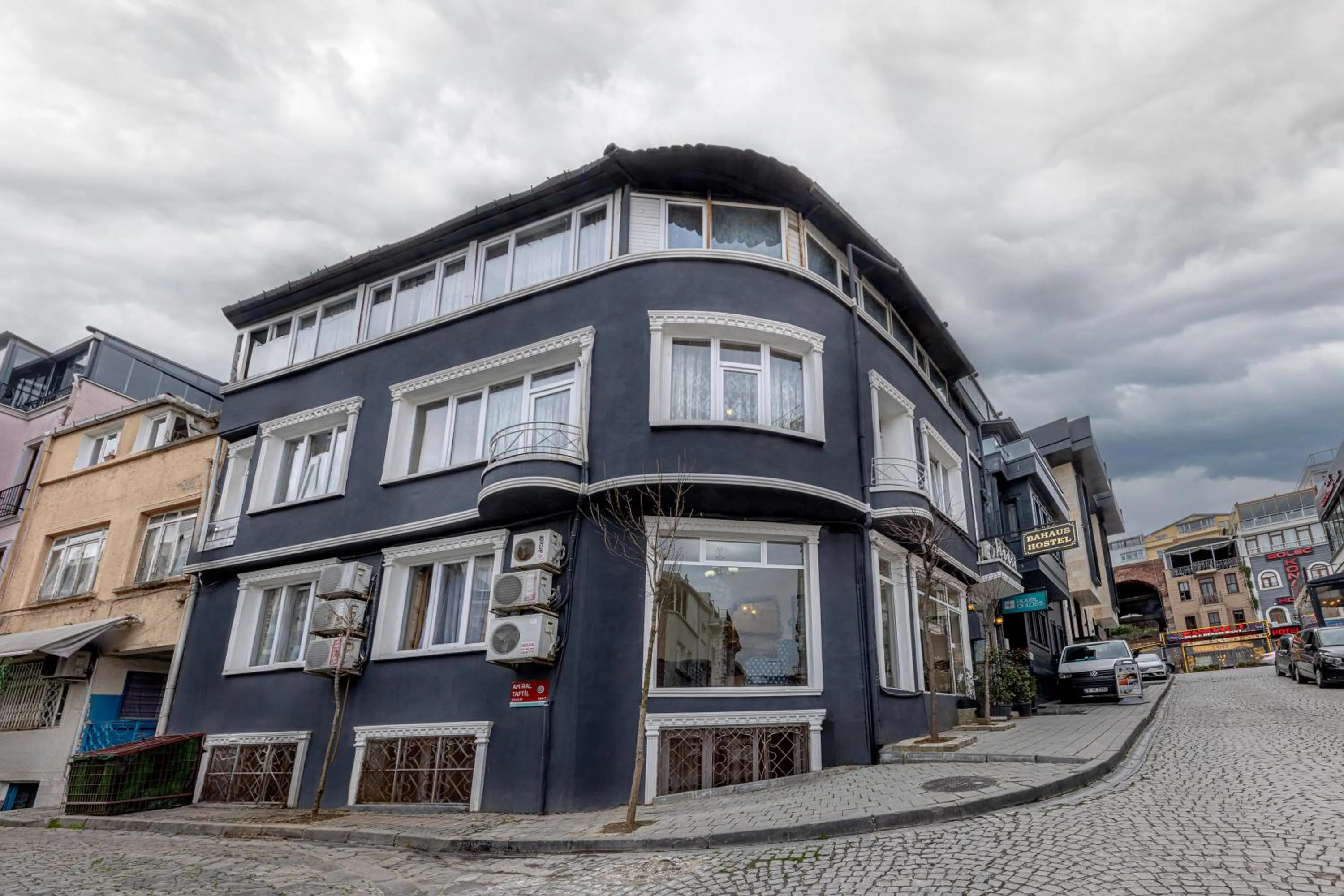 Property building in Bahaus Guesthouse Hostel