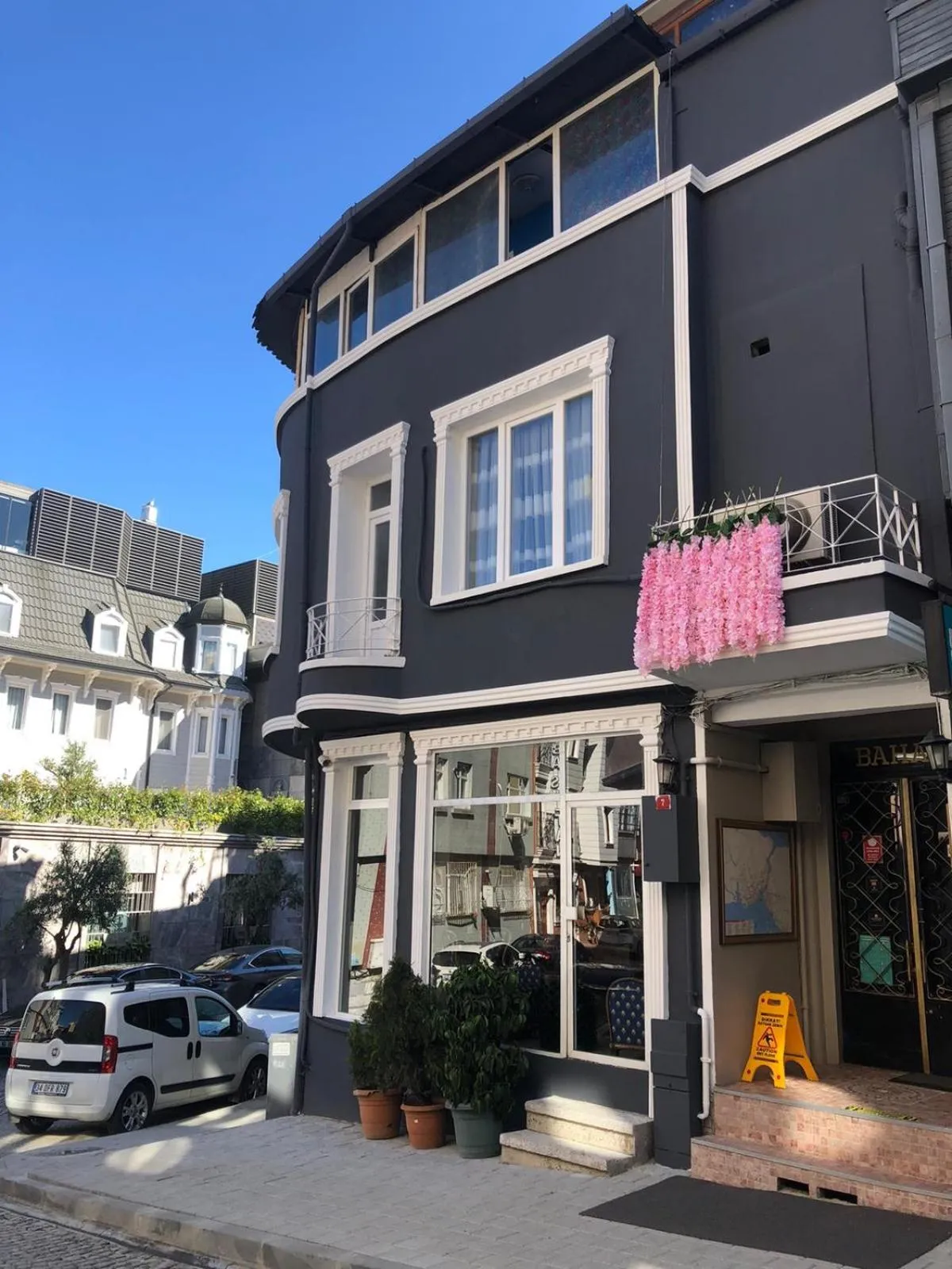 Property building in Bahaus Guesthouse Hostel