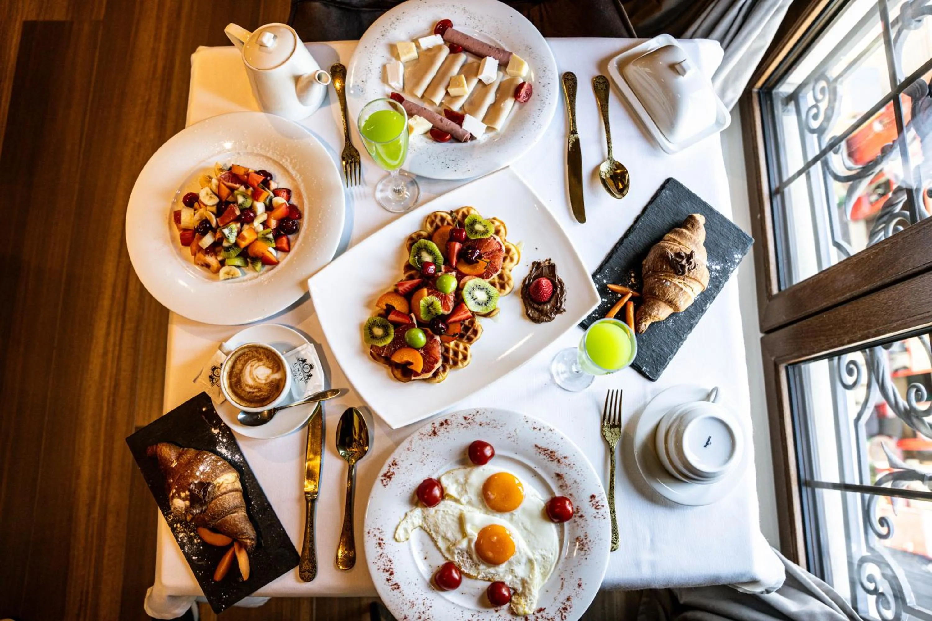 Breakfast in Envy Hotel