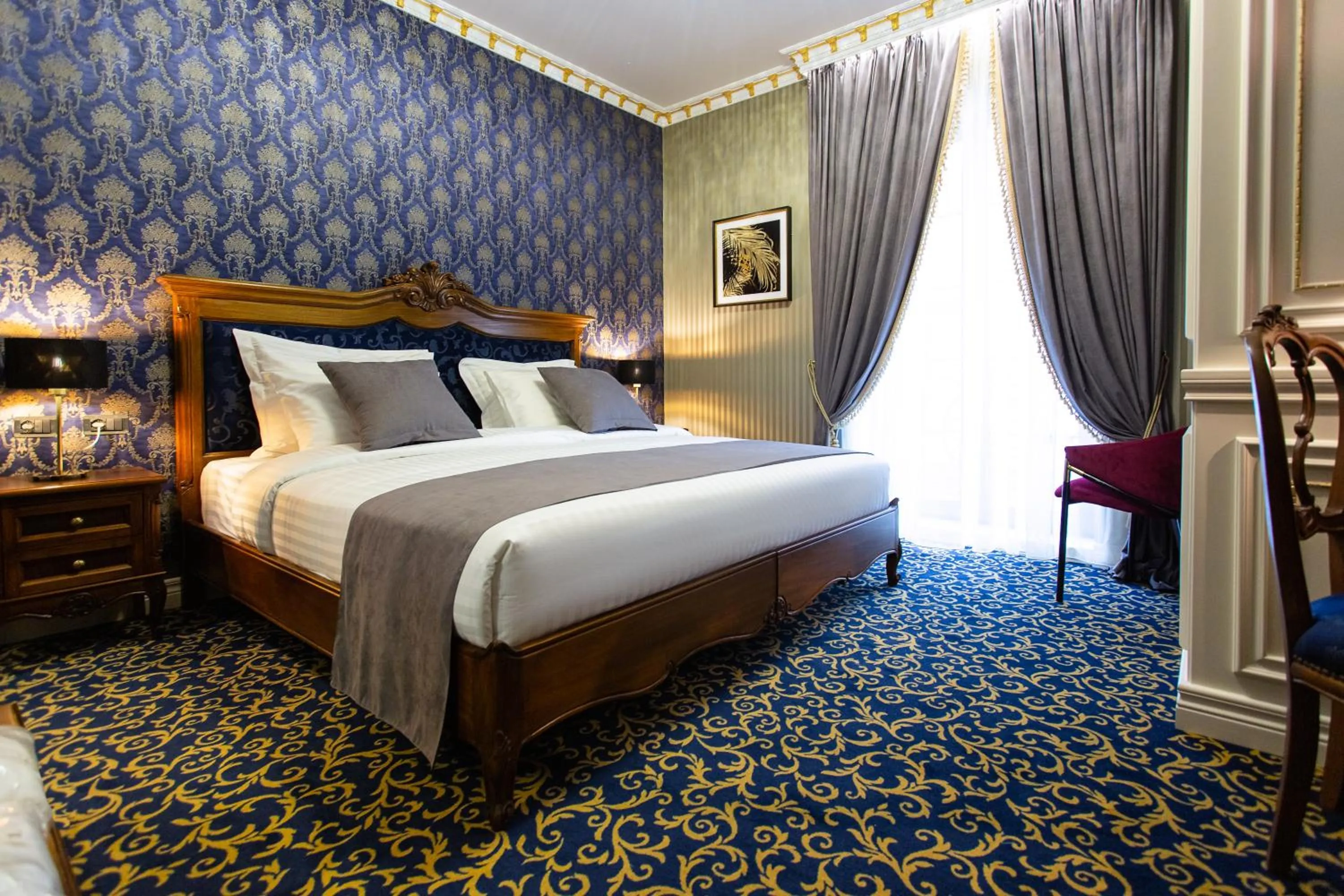 Photo of the whole room in Envy Hotel