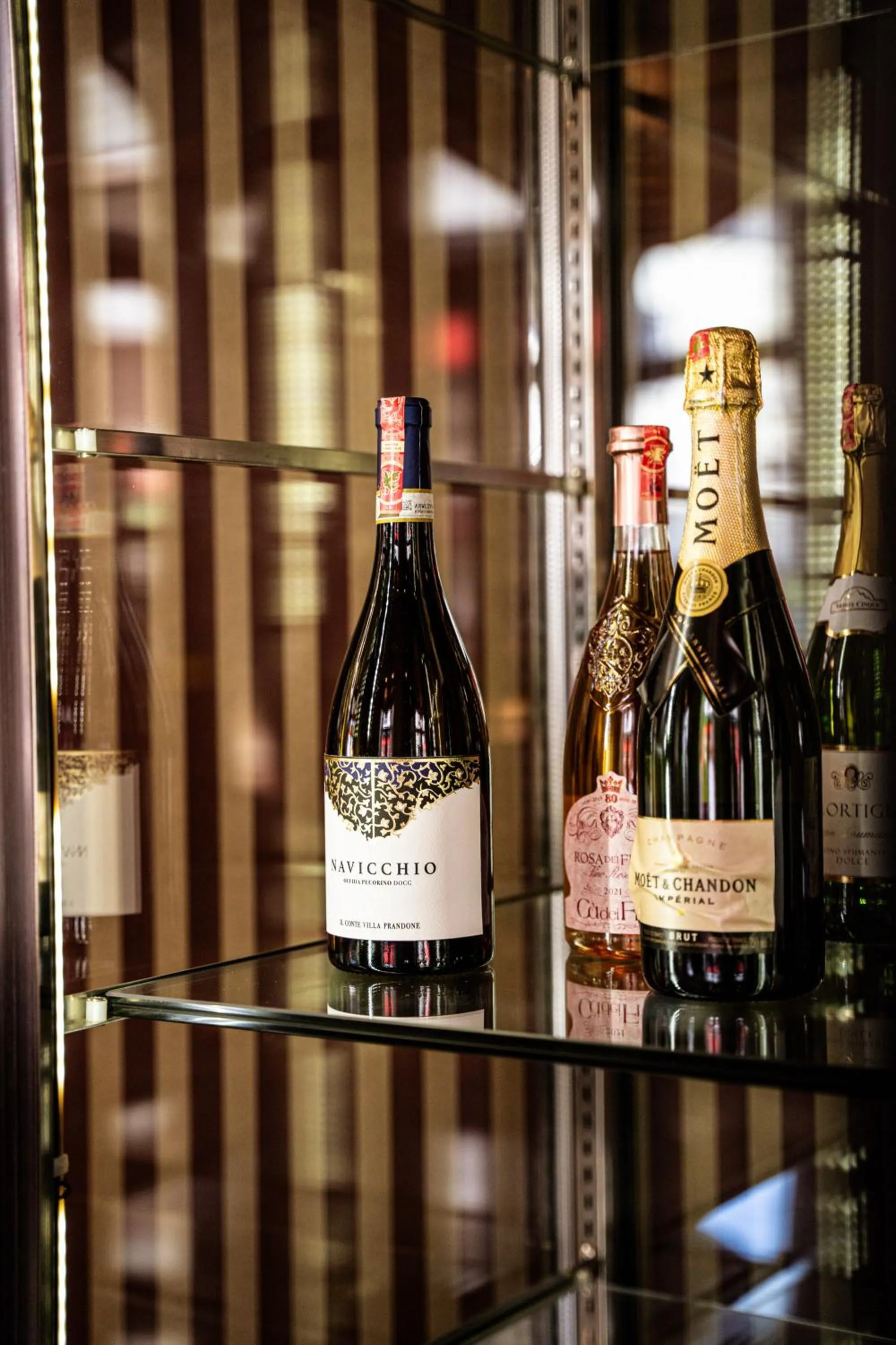 Lounge or bar in Envy Hotel