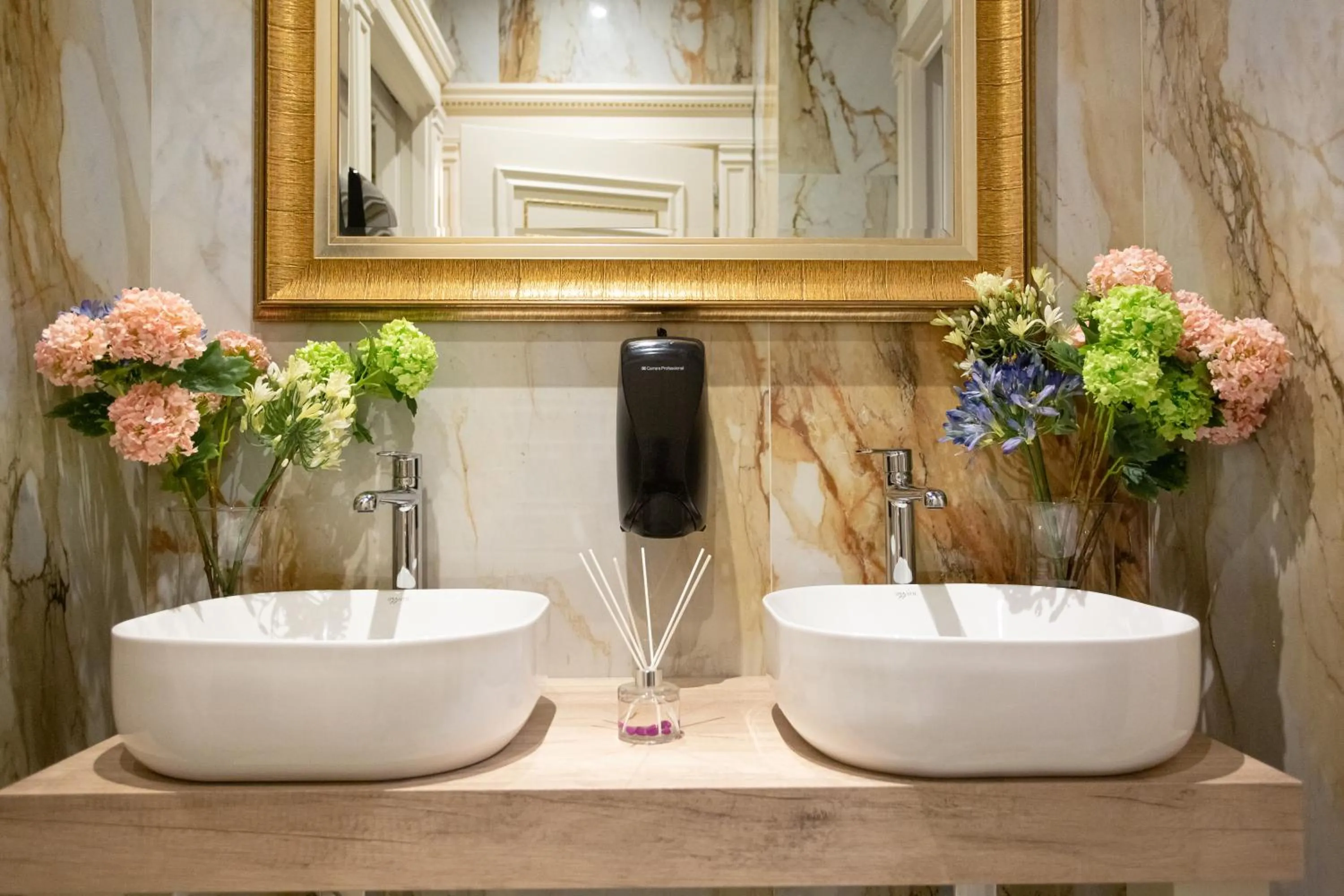 Bathroom in Envy Hotel