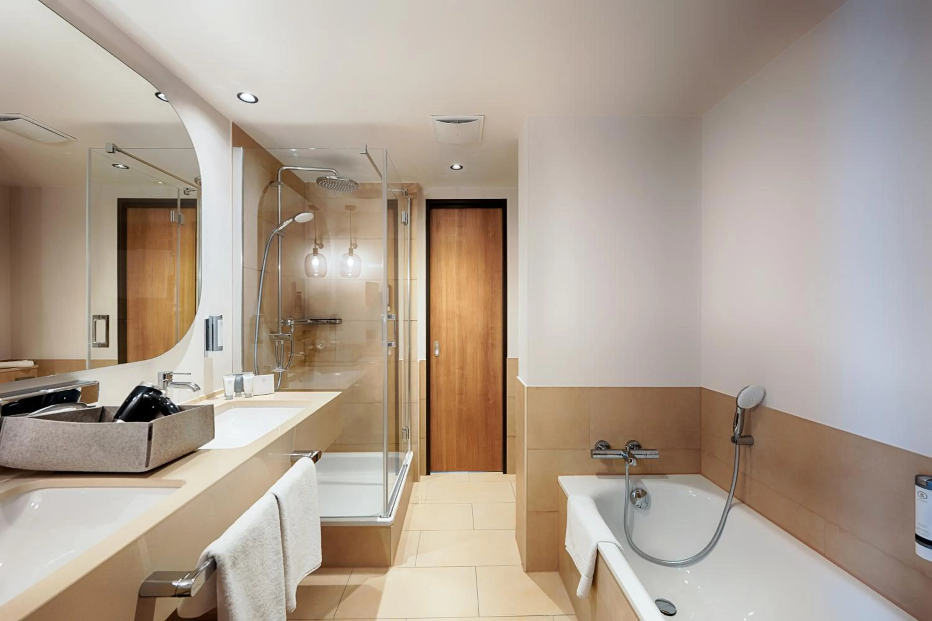 Bathroom in Welcome Hotel Darmstadt City Center