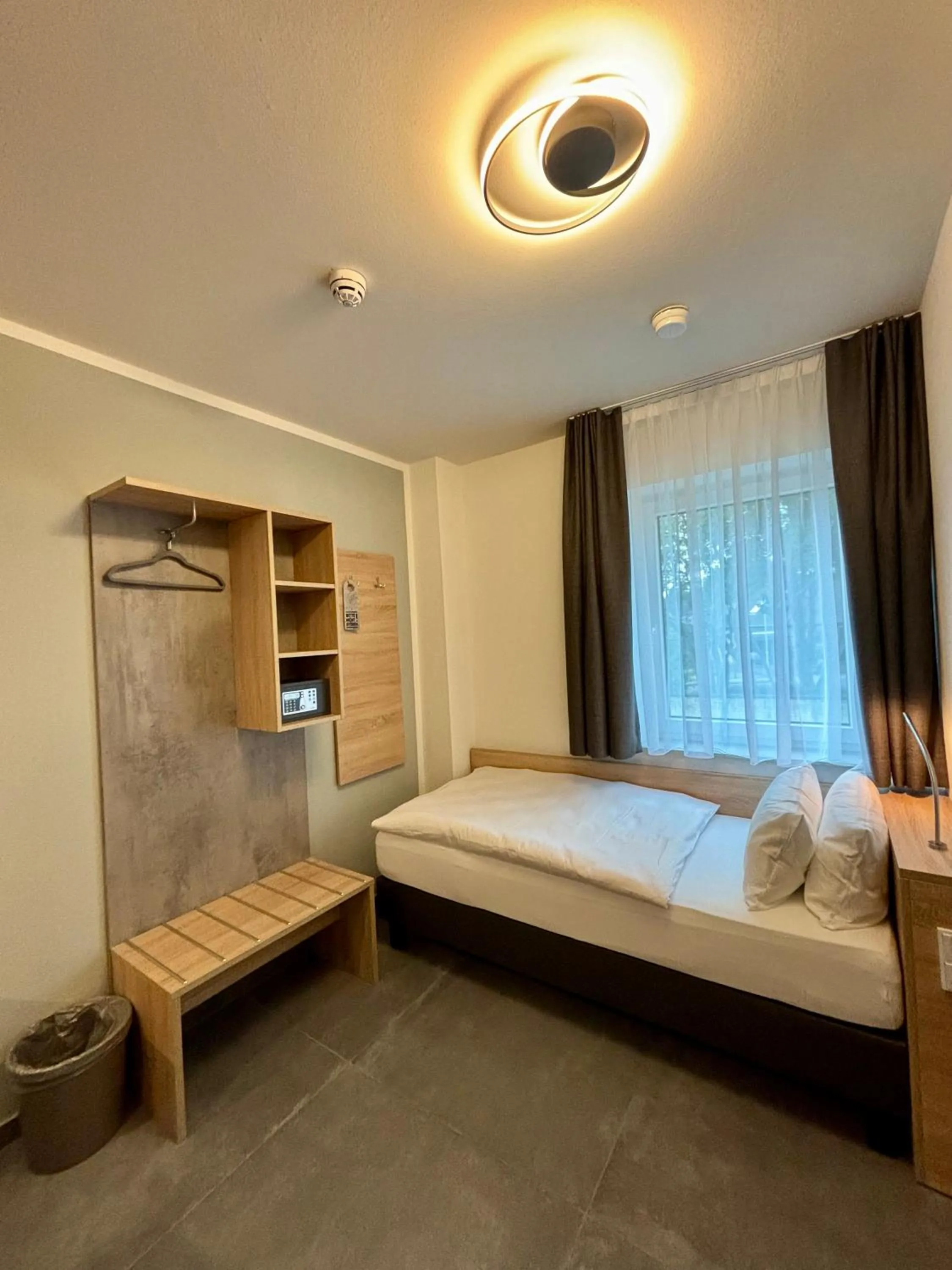 Bed in Hotel Schwarzes Ross