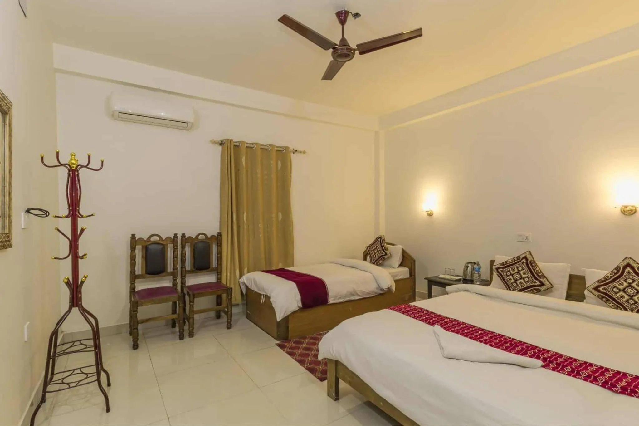 Bed in Hotel Misty Nepal