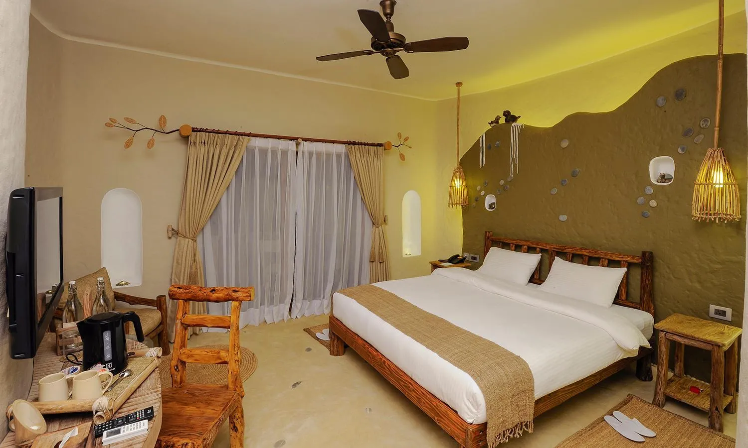 Bedroom, Bed in Barahi Jungle Lodge