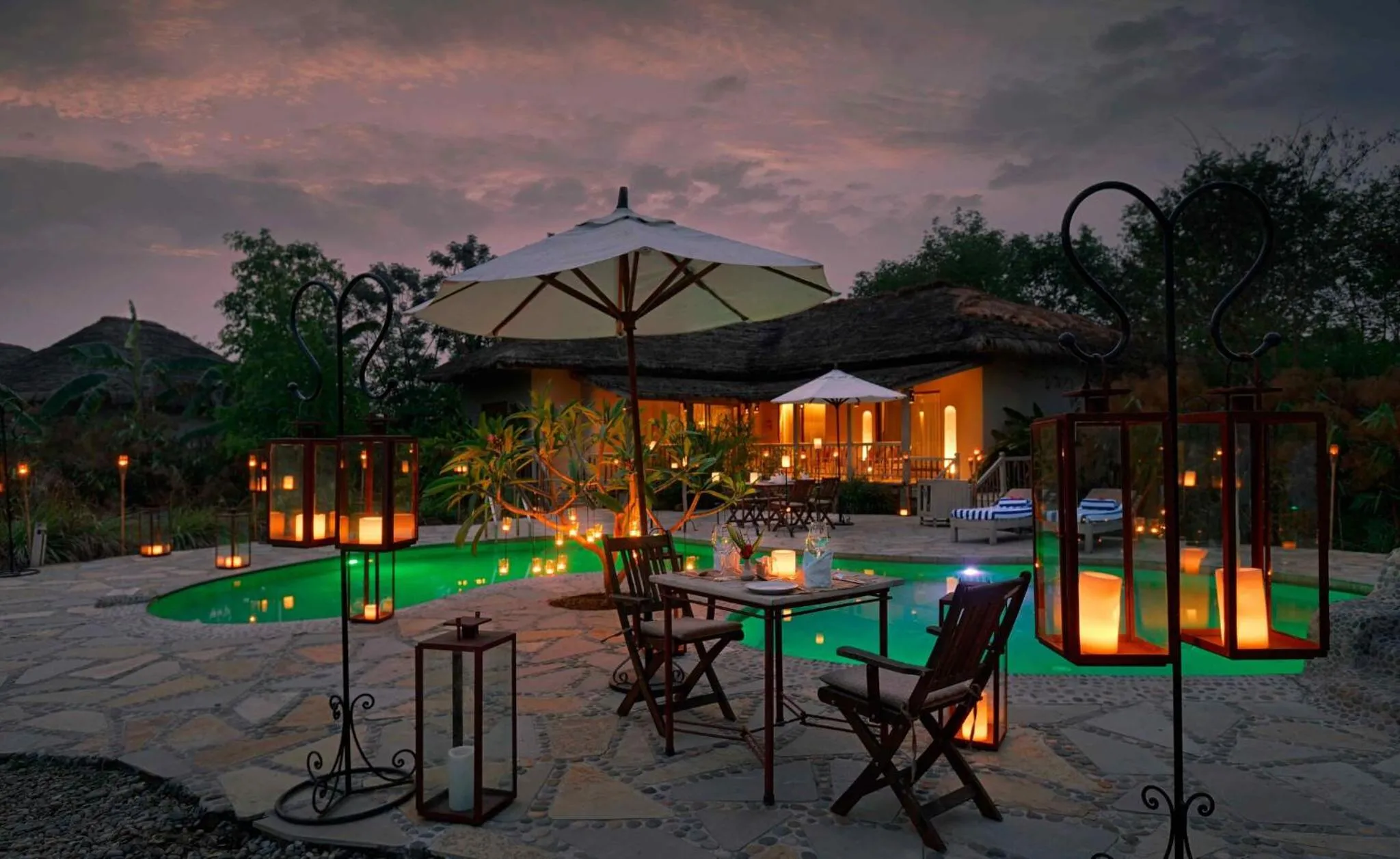 Pool view in Barahi Jungle Lodge