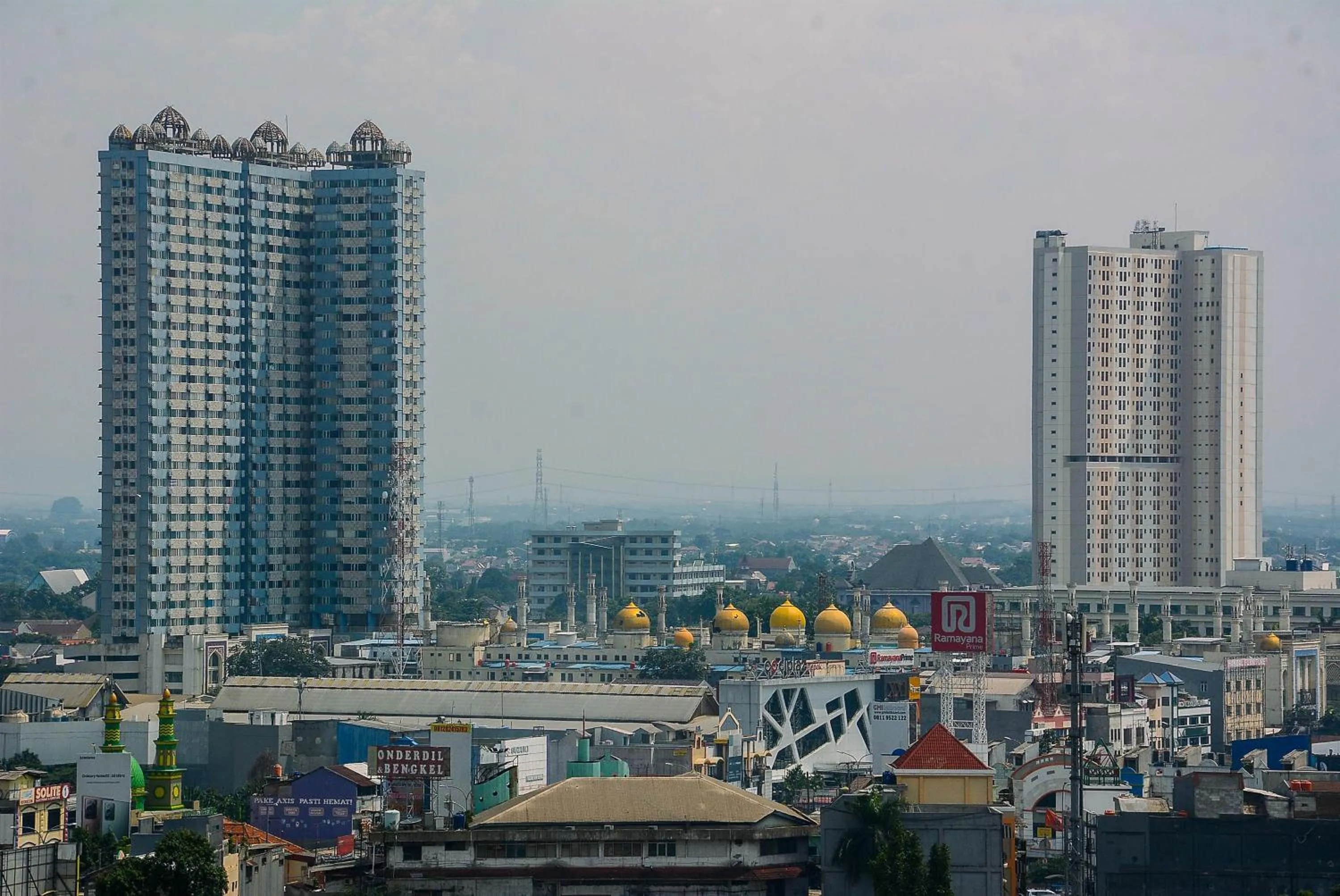 Property building in Elegant Studio Apartment Margonda Residence 5 By Travelio