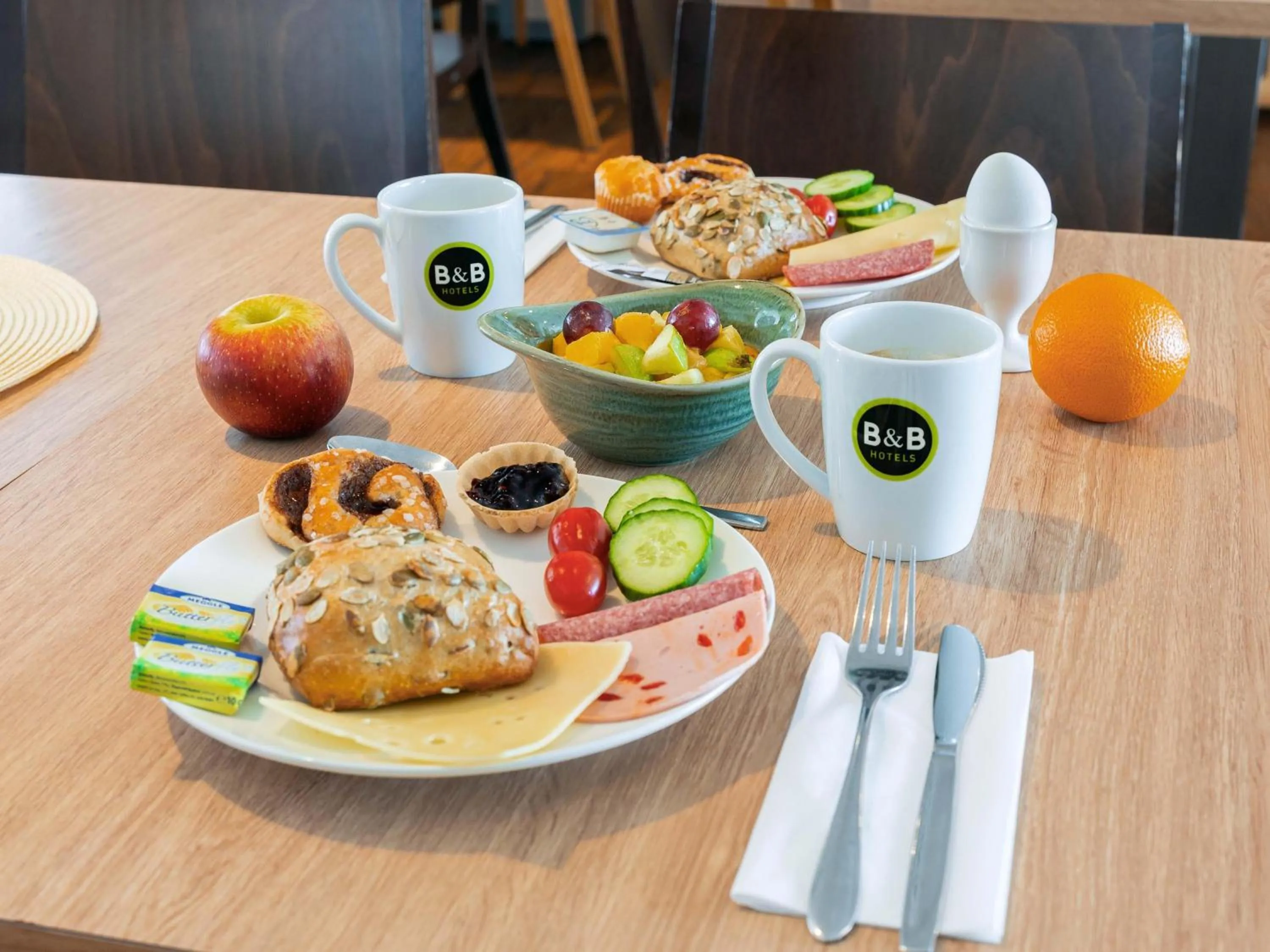 Restaurant/places to eat in B&B Hotel Bochum Hbf-Süd