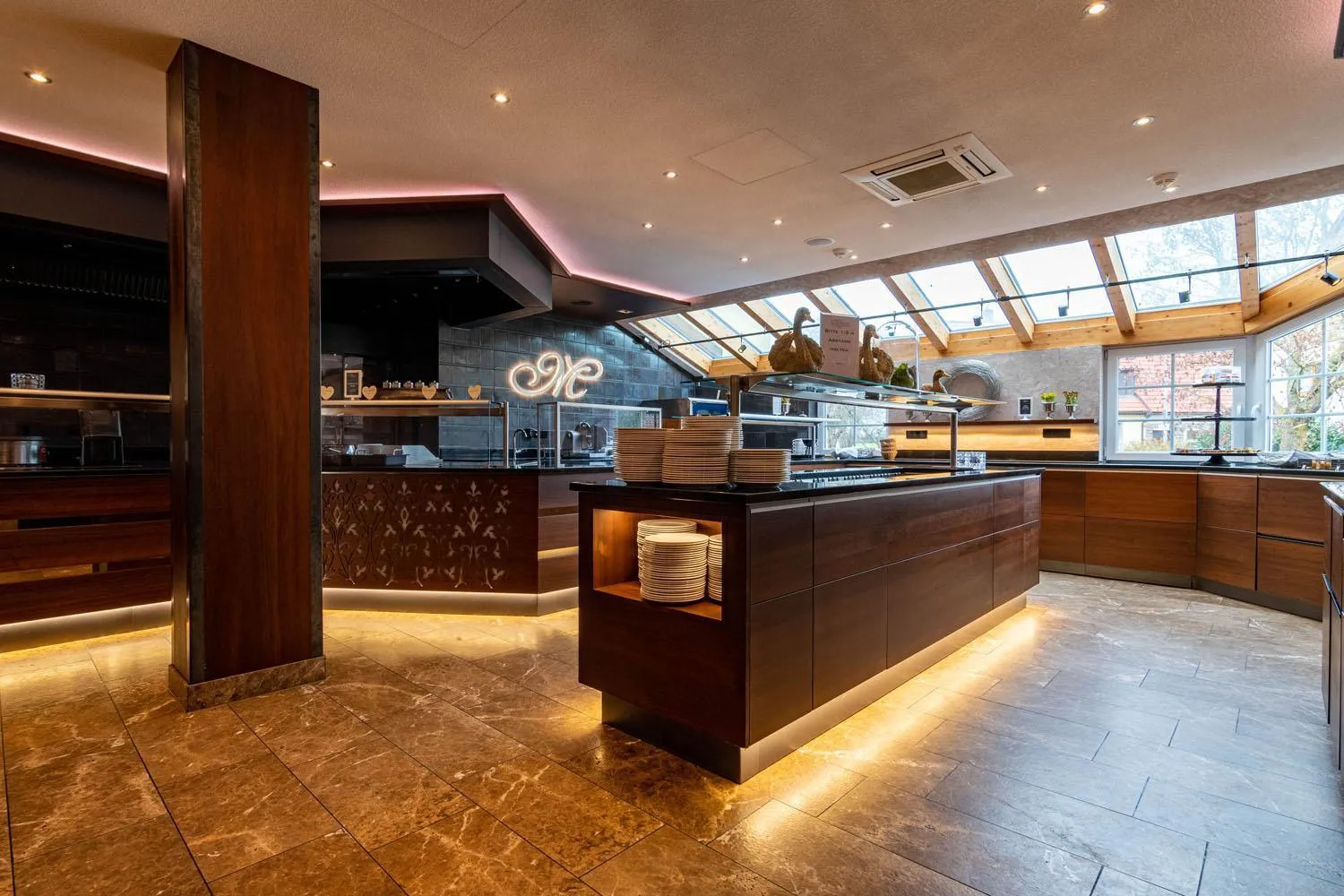 Restaurant/places to eat in Meiser SPA Resort