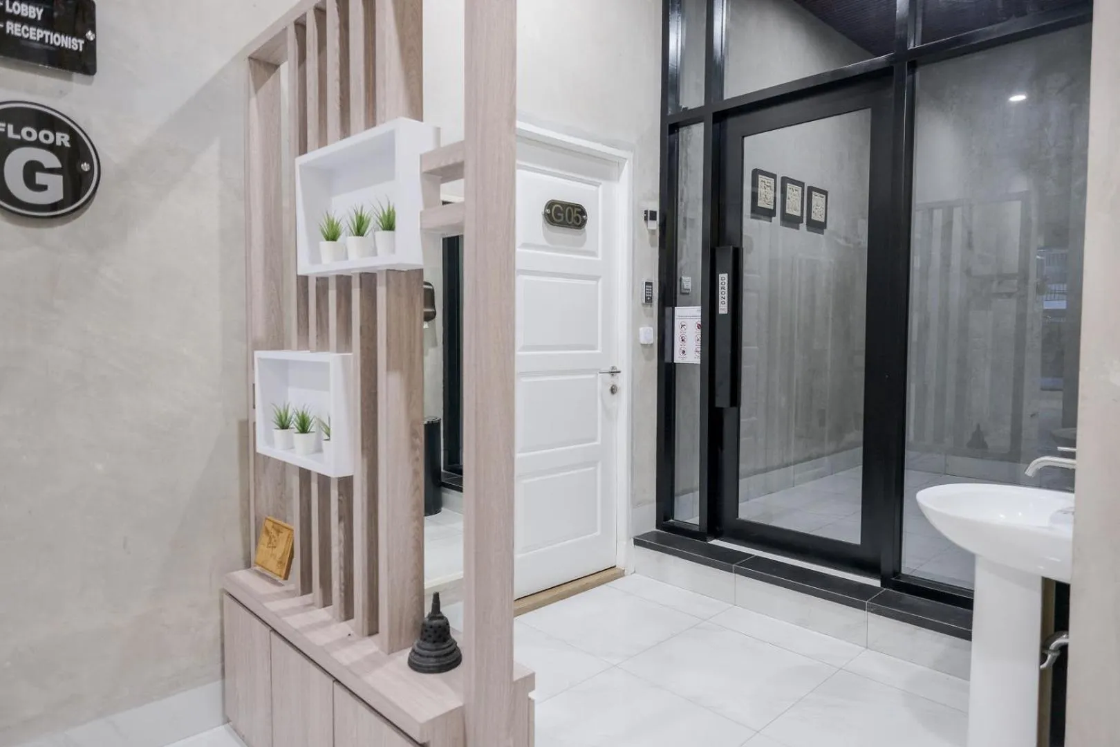 RedDoorz Plus @ Jalan Juanda Medan