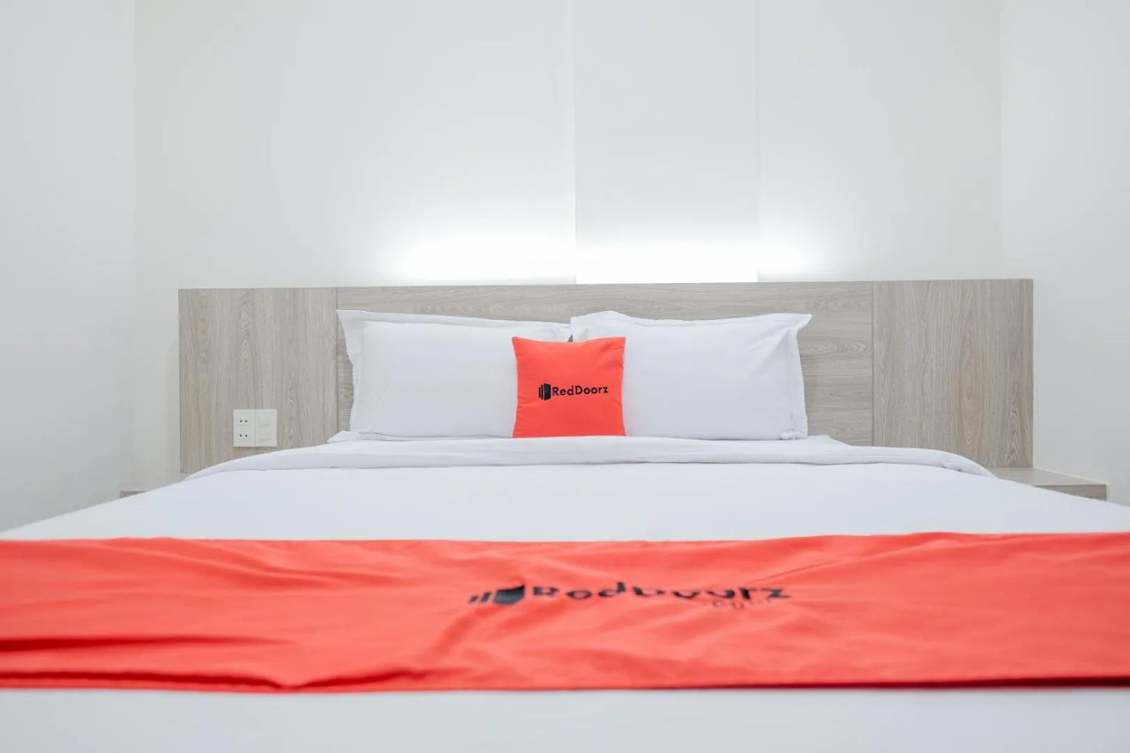 Bed in RedDoorz Plus @ Jalan Juanda Medan