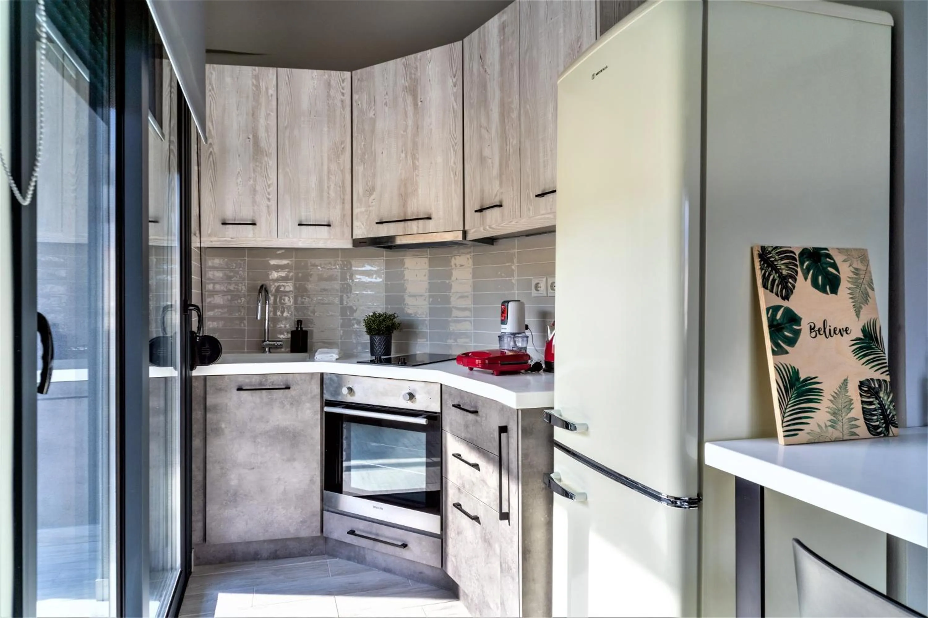 Kitchen or kitchenette in Salina Premium Residences Volos