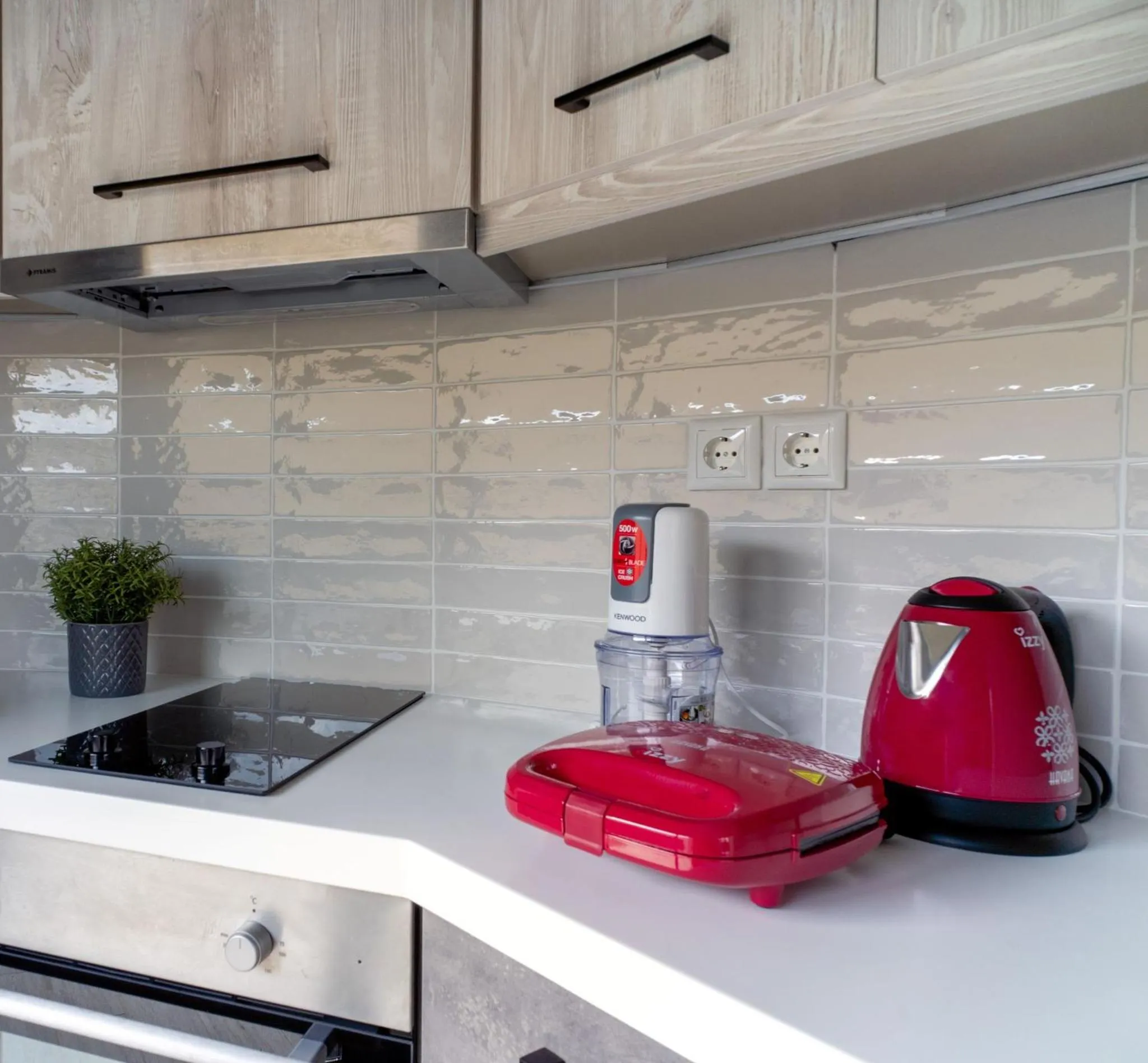 Coffee/tea facilities in Salina Premium Residences Volos