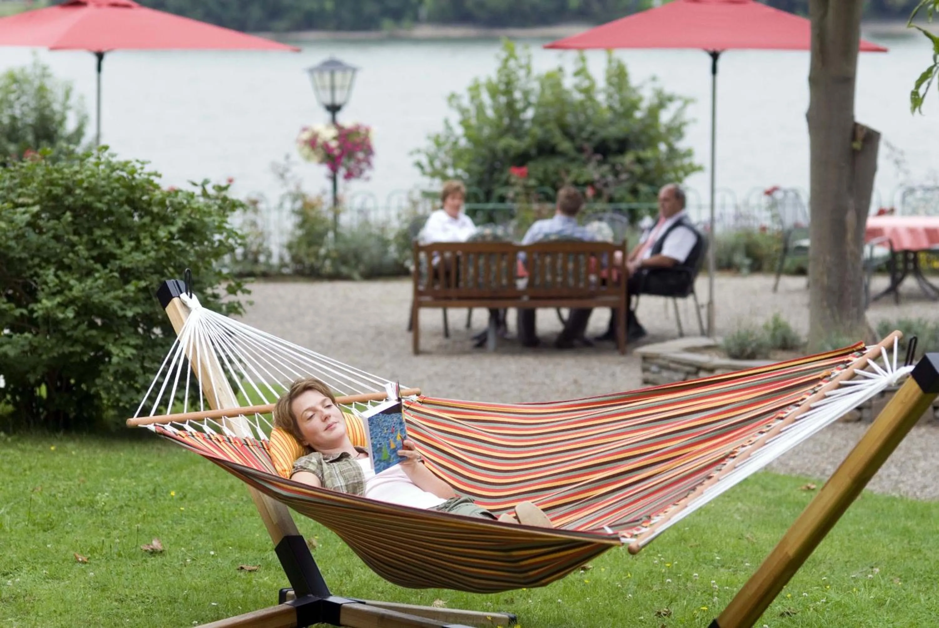 People in Hotel Zur Mühle
