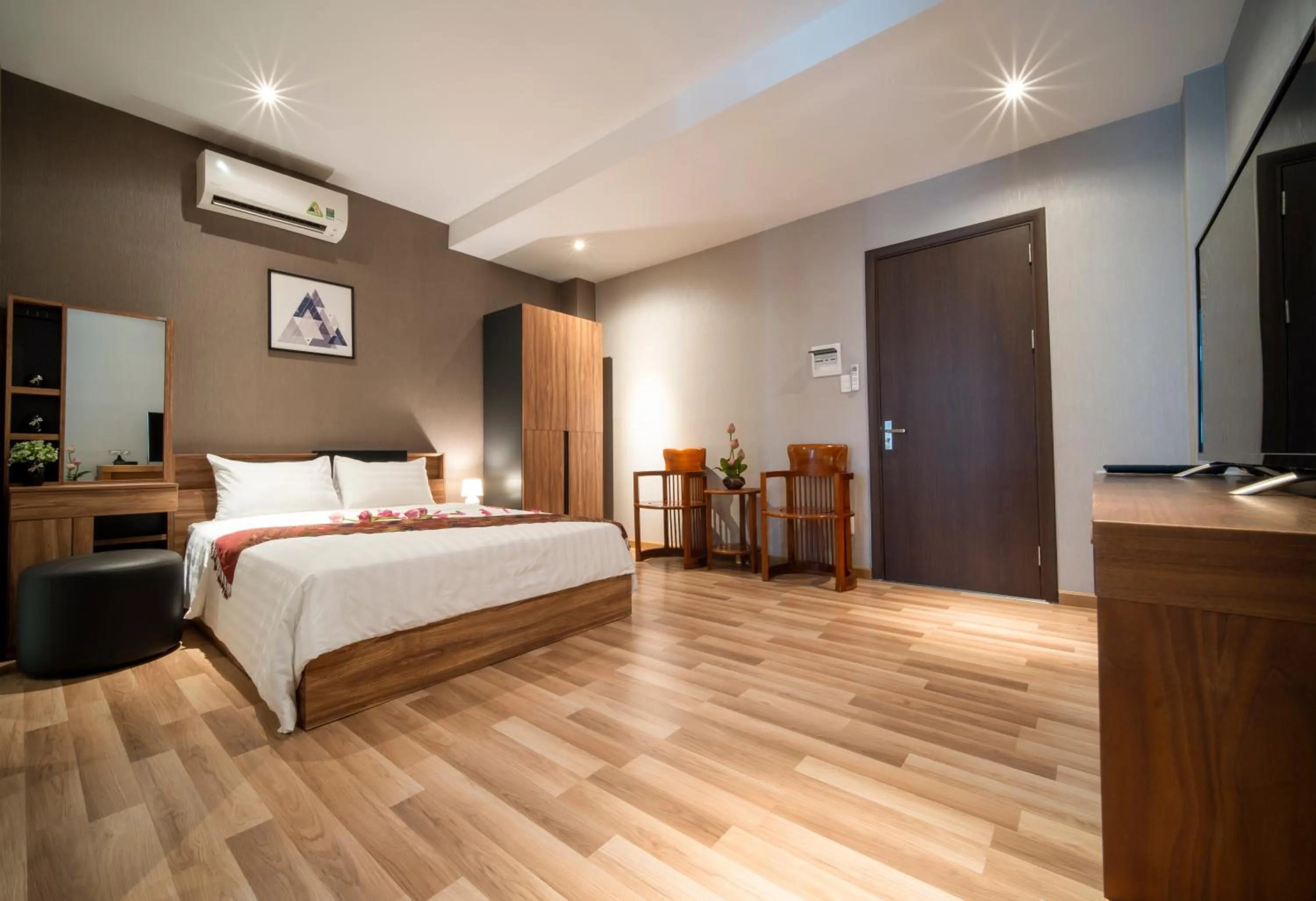 Bed in Sen Spa Service Apartment