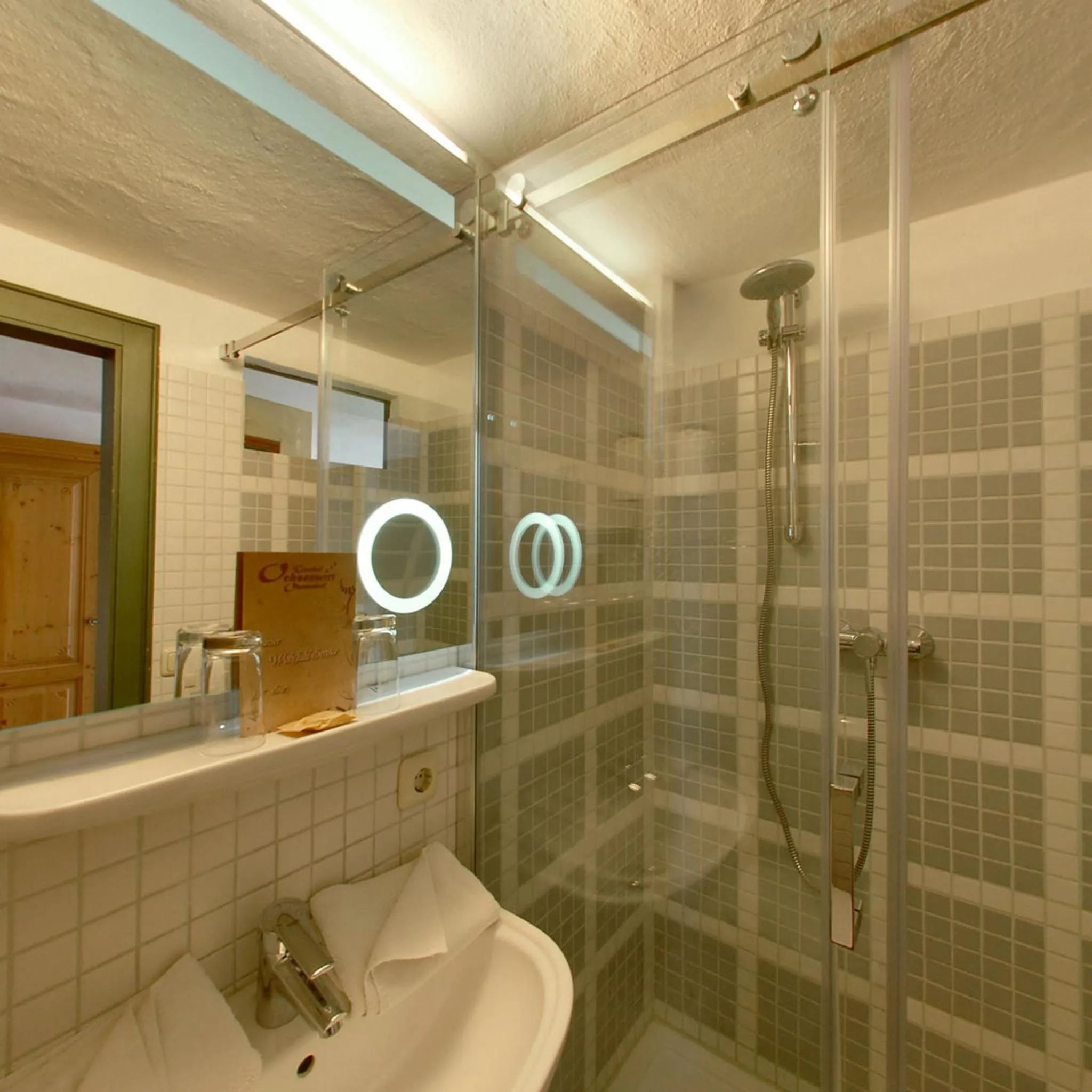 Shower in Gasthof Ochsenwirt