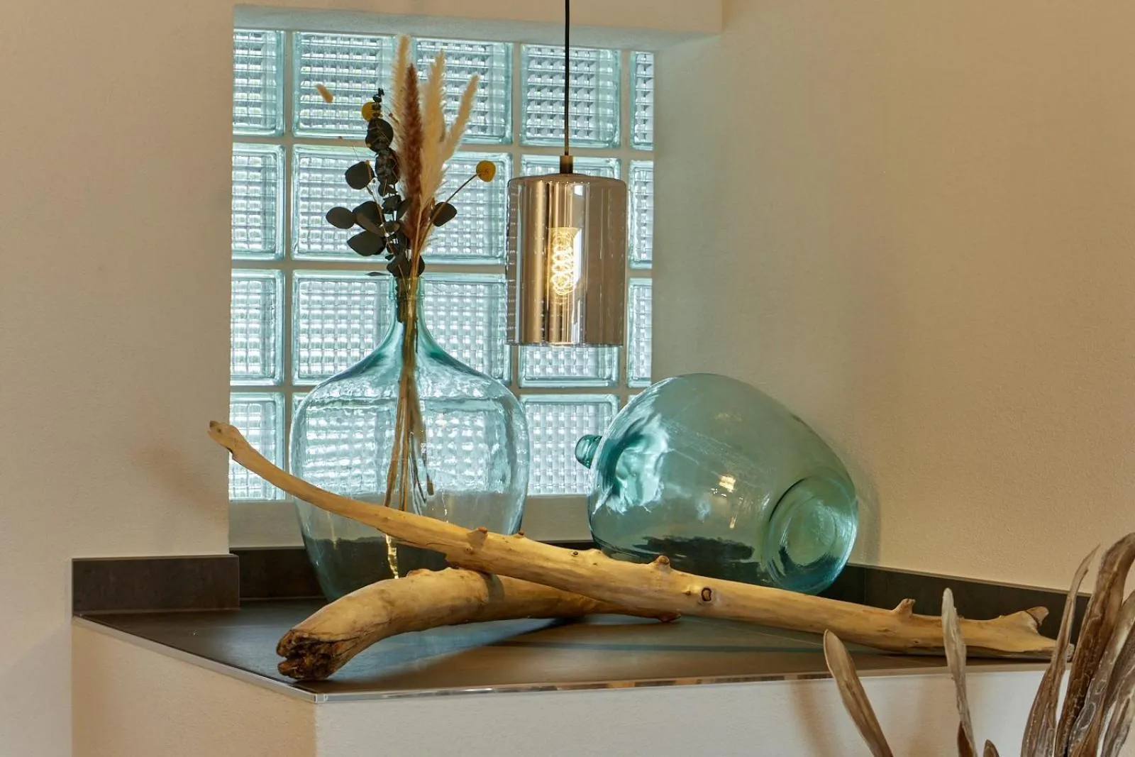 Lobby or reception in Moselhotel Weinhaus Simon `Sauna`Restaurant`ELadesäule