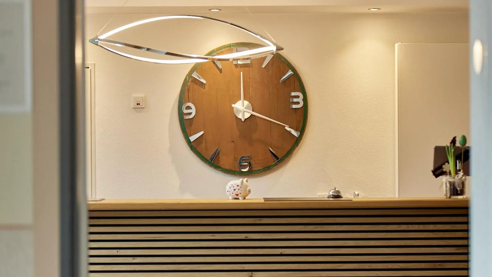 Lobby or reception in Moselhotel Weinhaus Simon `Sauna`Restaurant`ELadesäule