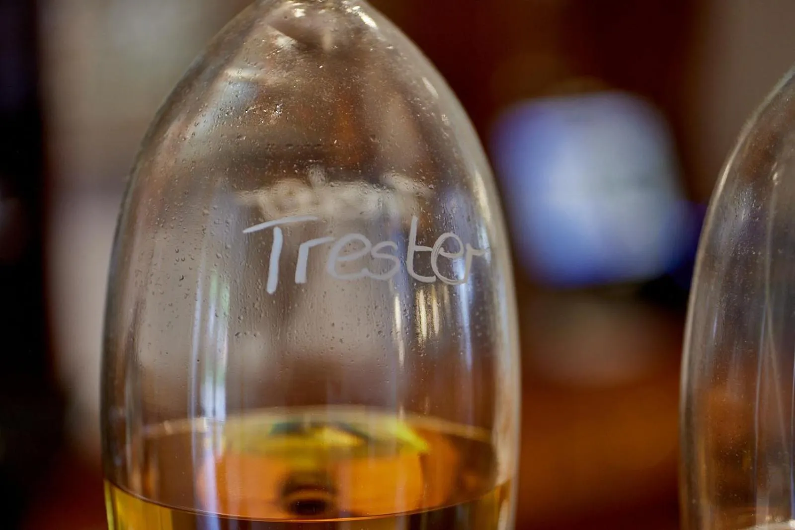 Restaurant/places to eat in Moselhotel Weinhaus Simon `Sauna`Restaurant`ELadesäule