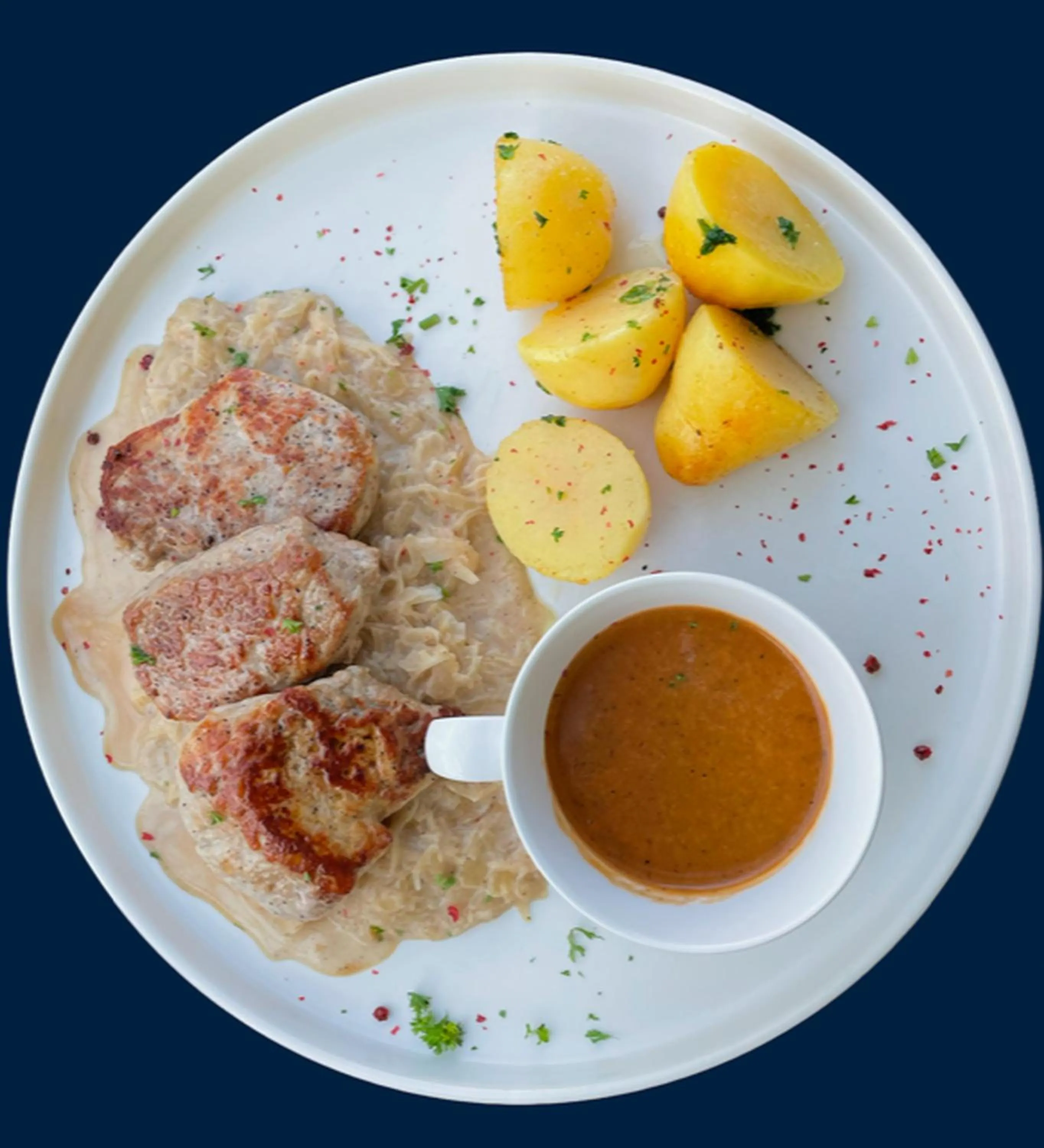 Restaurant/places to eat in Moselhotel Weinhaus Simon `Sauna`Restaurant`ELadesäule