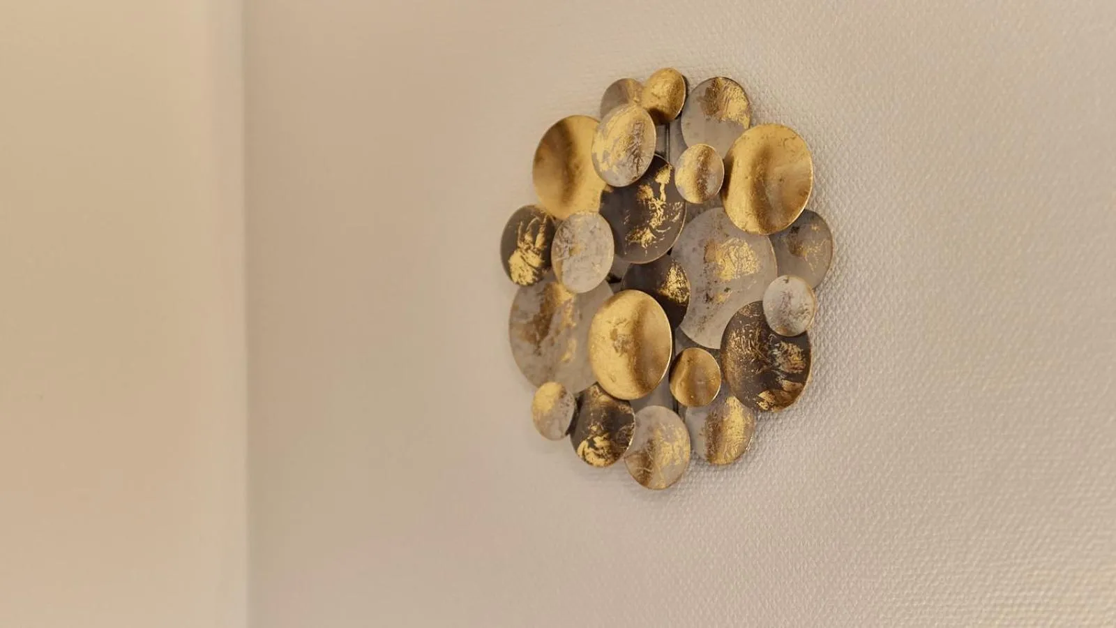 Photo of the whole room in Moselhotel Weinhaus Simon `Sauna`Restaurant`ELadesäule