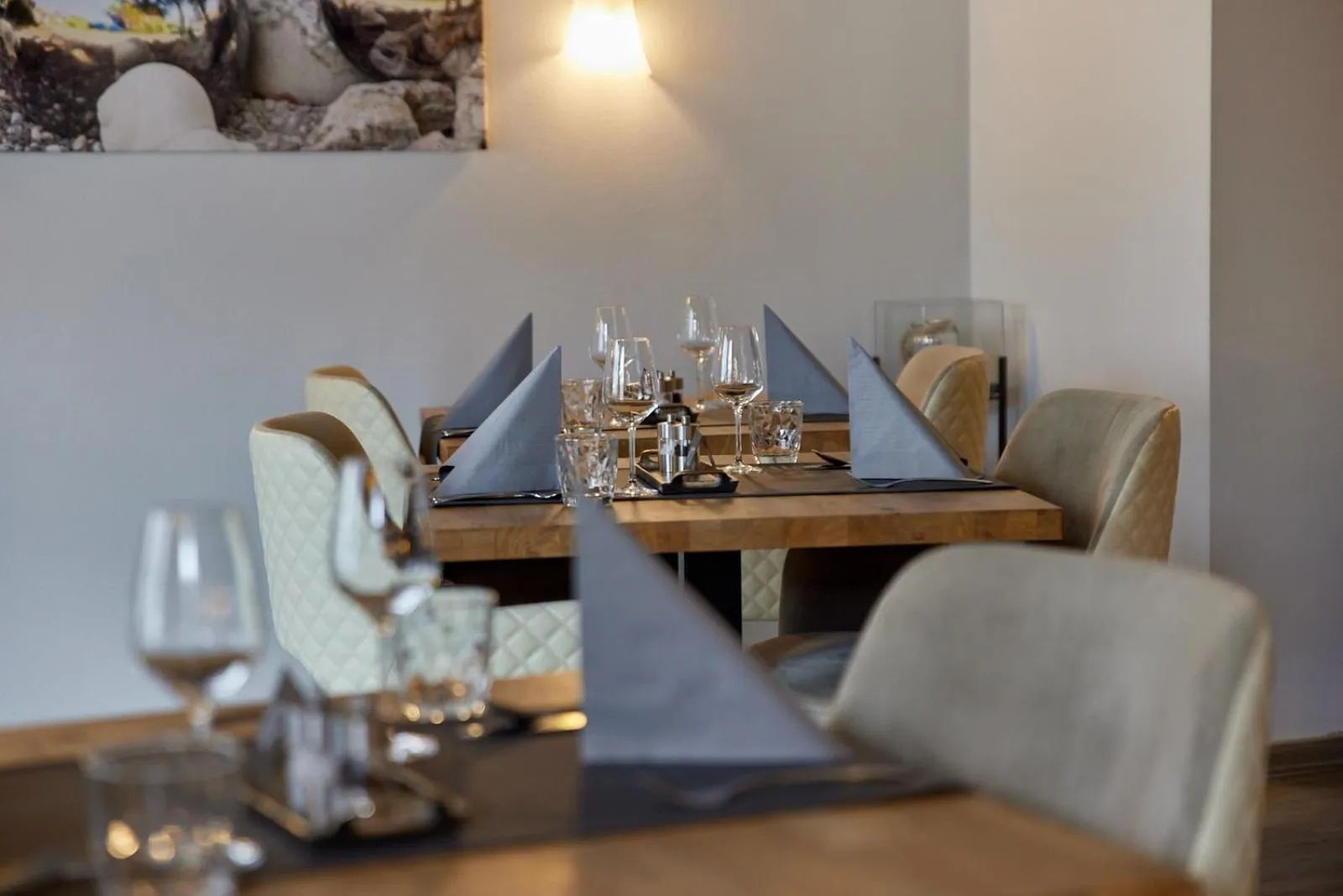 Restaurant/places to eat in Moselhotel Weinhaus Simon `Sauna`Restaurant`ELadesäule