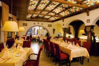 Restaurant/places to eat in Hotel Kempf
