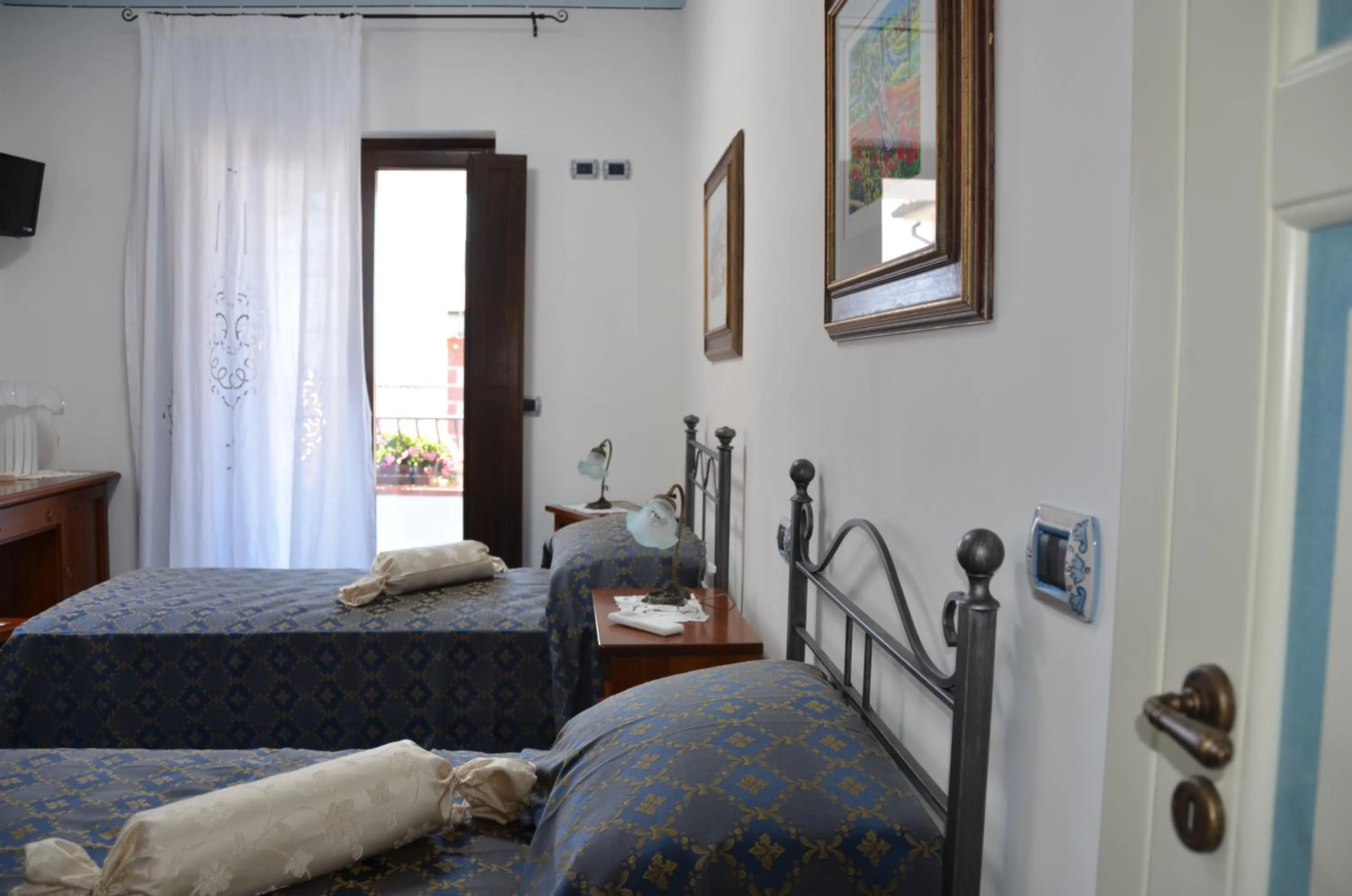 Bedroom, Bed in Donna Alda Affittacamere Capitello dal 2012